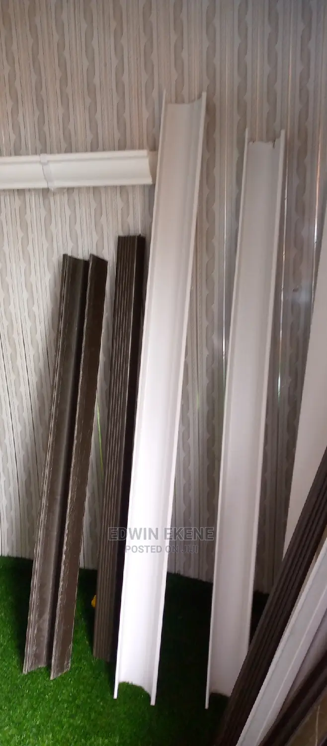 Plsatic Rain Gutter