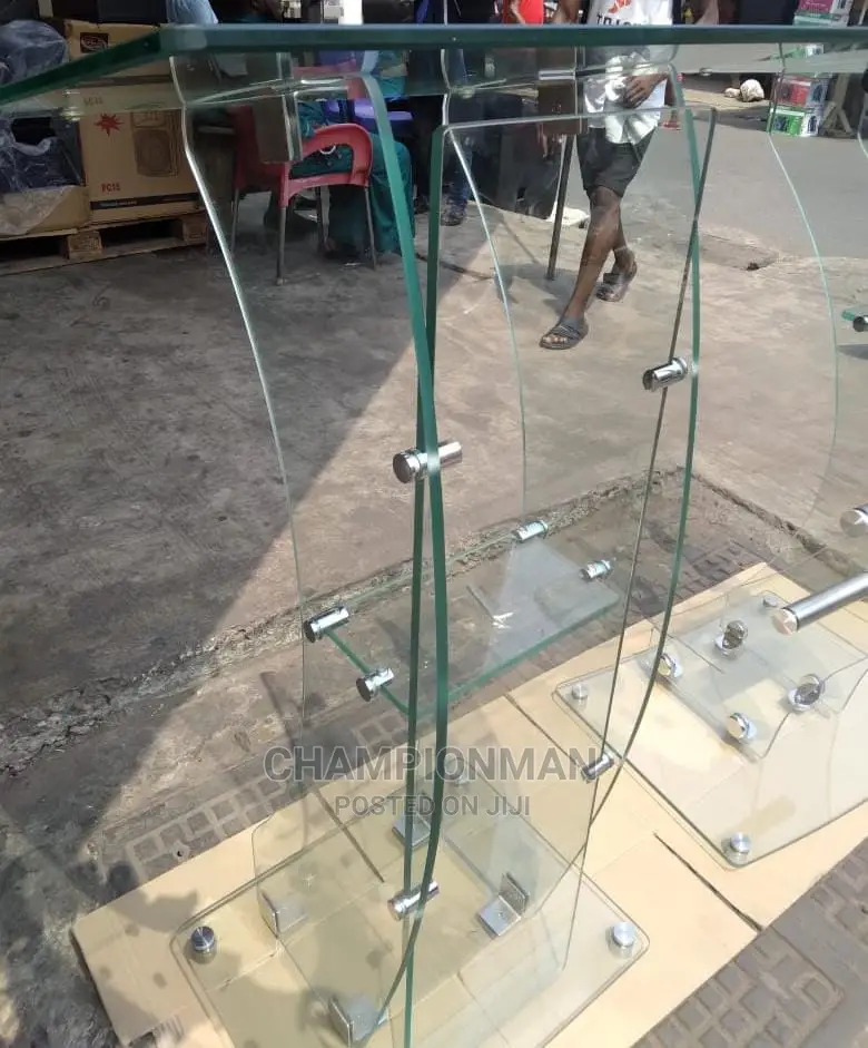 Tempered Glass Pulpit