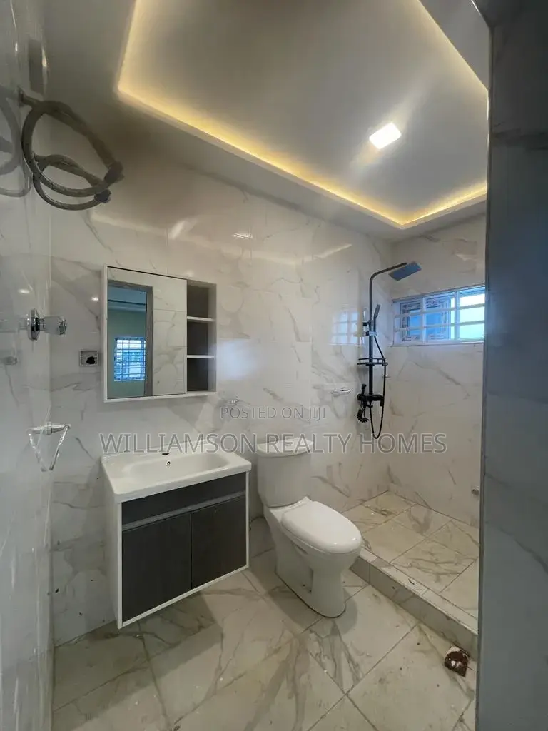 3bdrm House in Community 16, Spintex for sale