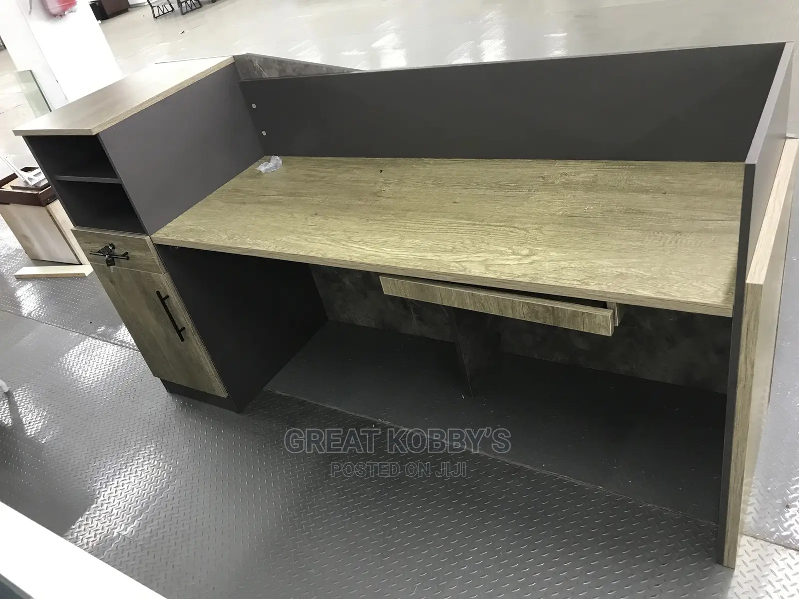 Quality Reception Desk