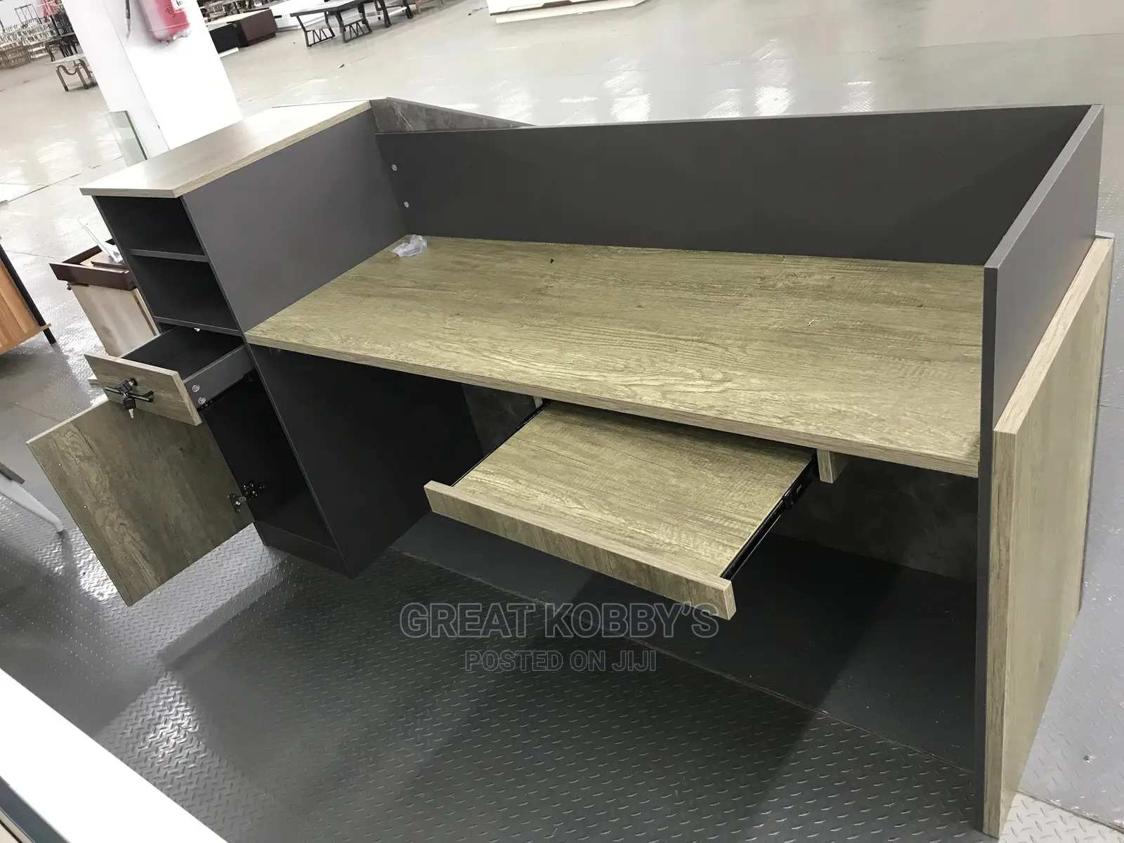 Quality Reception Desk