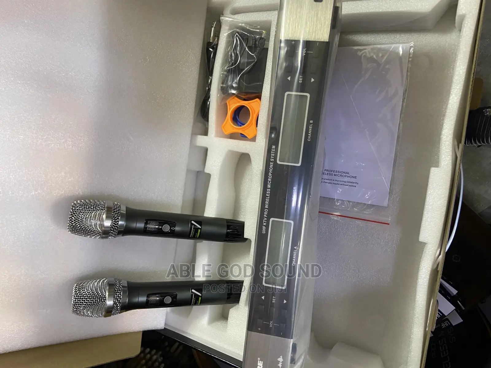 Original Wireless Microphone Shure U-726