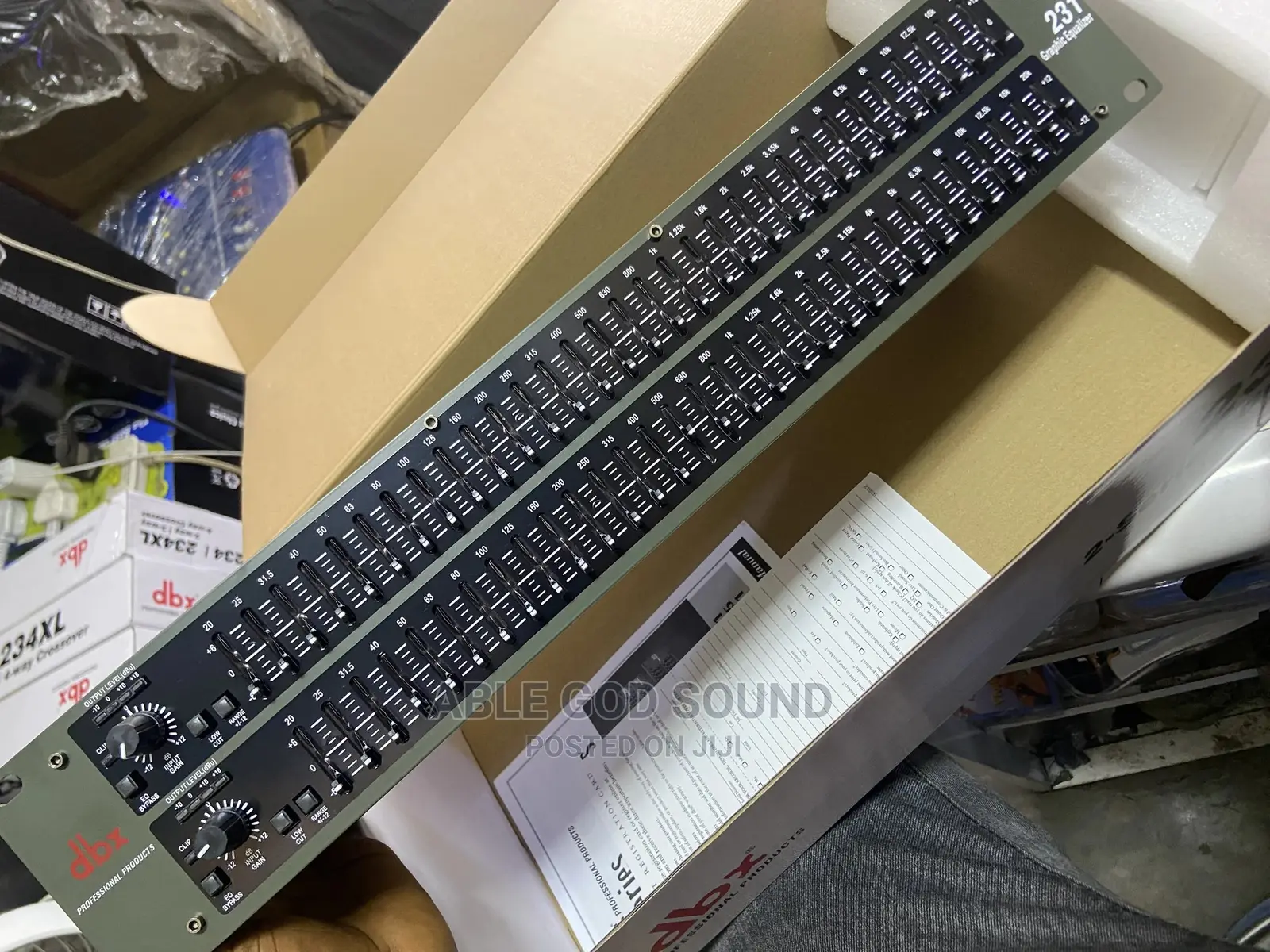 DBX Double Graphic Equalizer