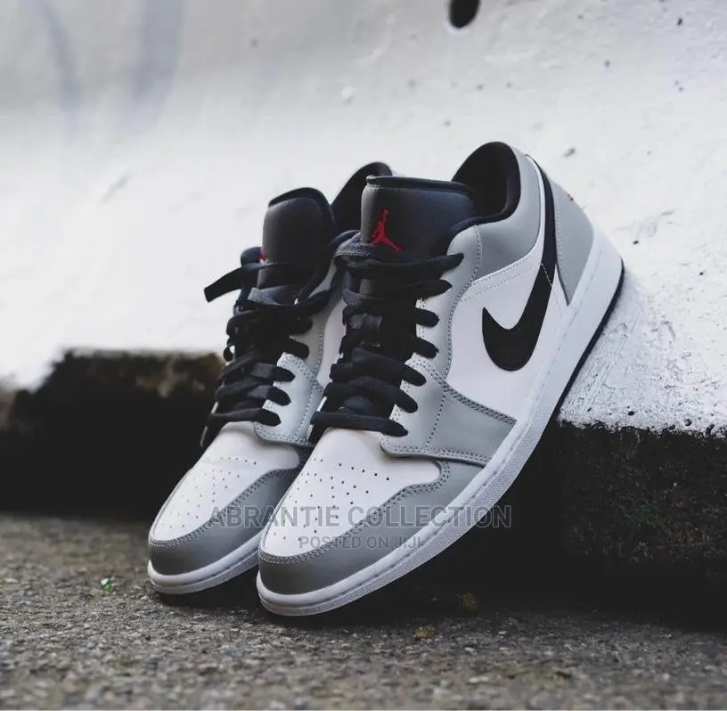 Air Jordan 1 Low Light Smoke Gray