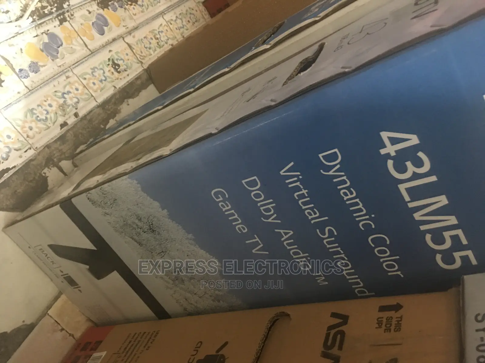 Asano 43′′ Digital Satellite HD TV – Black [43DT3]