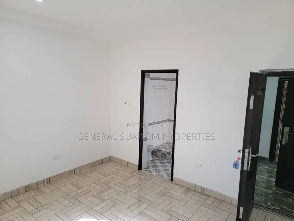 3bdrm Apartment in Suadom Properties, Baatsona Total for rent