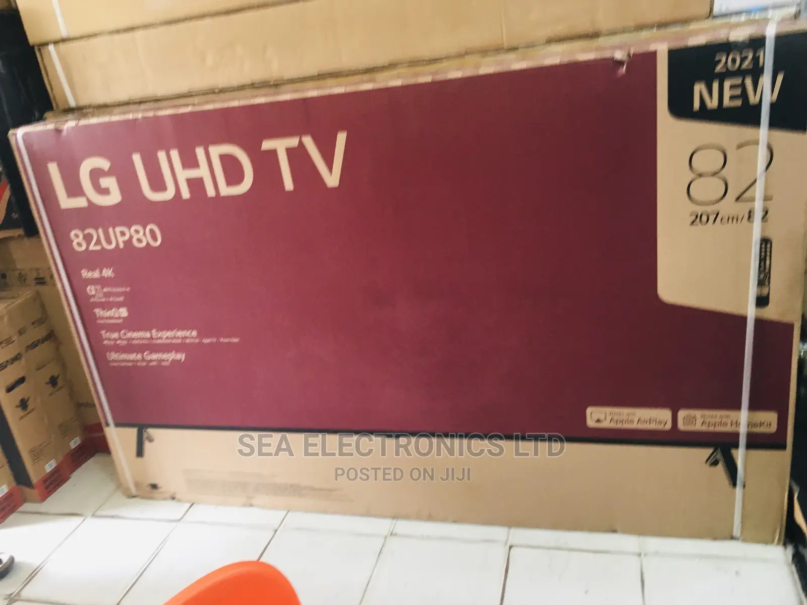 LG Best Smart TV 82 Inch Cinema Screen Design