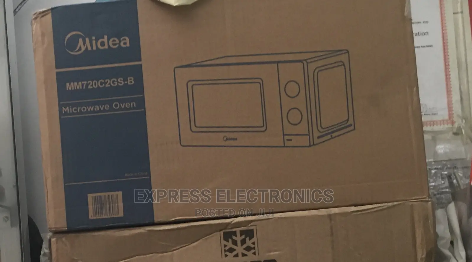 Midea 20ltr Microwave With Grill – MM720CFB