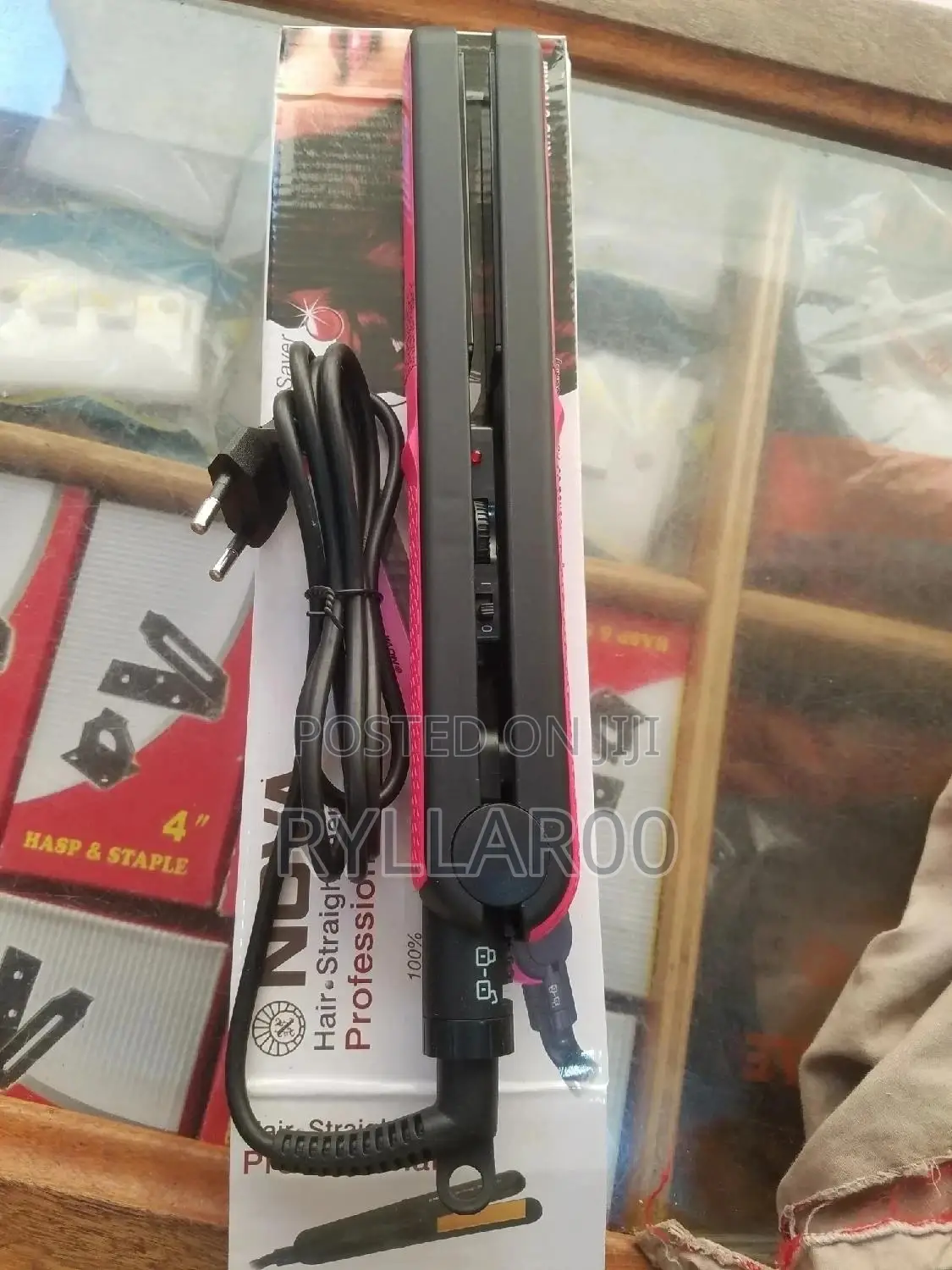 Nova Professional Hair Straighener