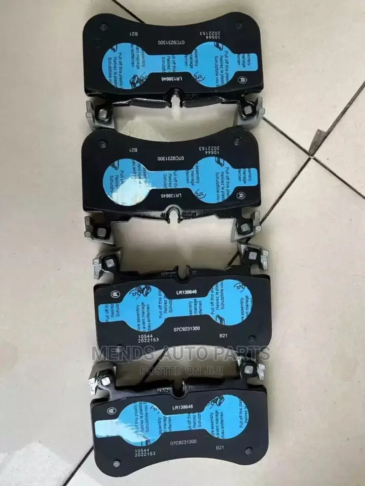 Land Rover Discovery 5 Front Brake Pads