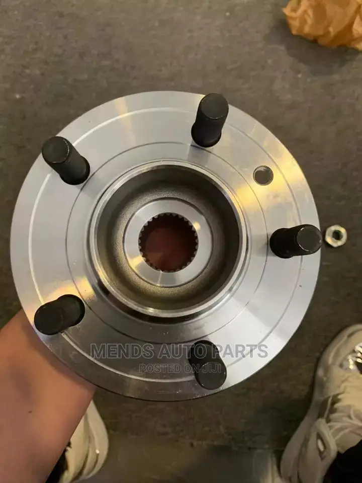Range Rover Sports Front Wheel Bearing and Hub