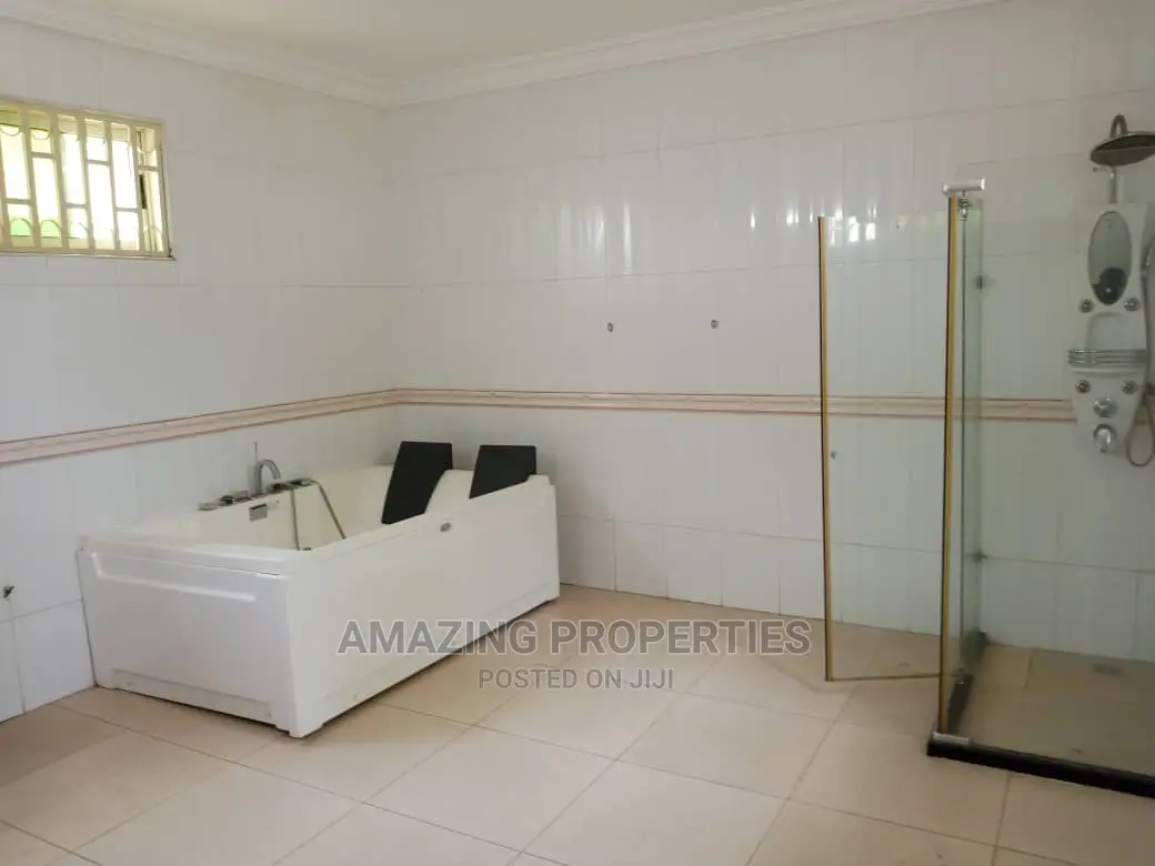 7bdrm House in American House for Rent