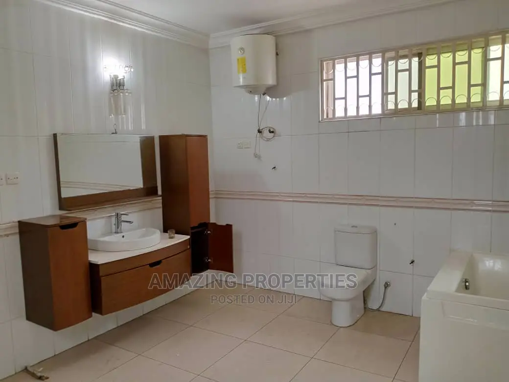 7bdrm House in American House for Rent