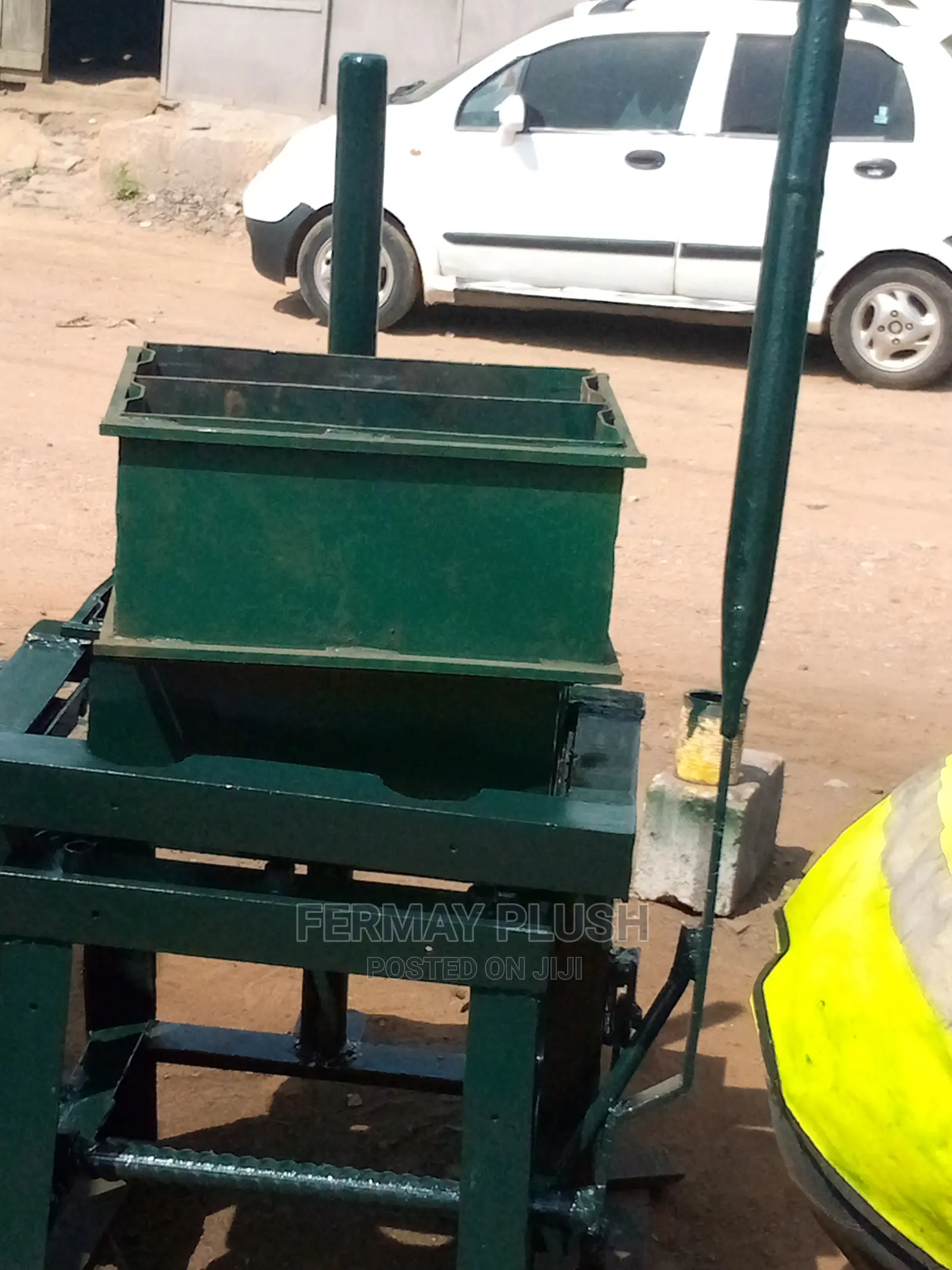 Easy to Function Small Block Machine for Sale in Ghana