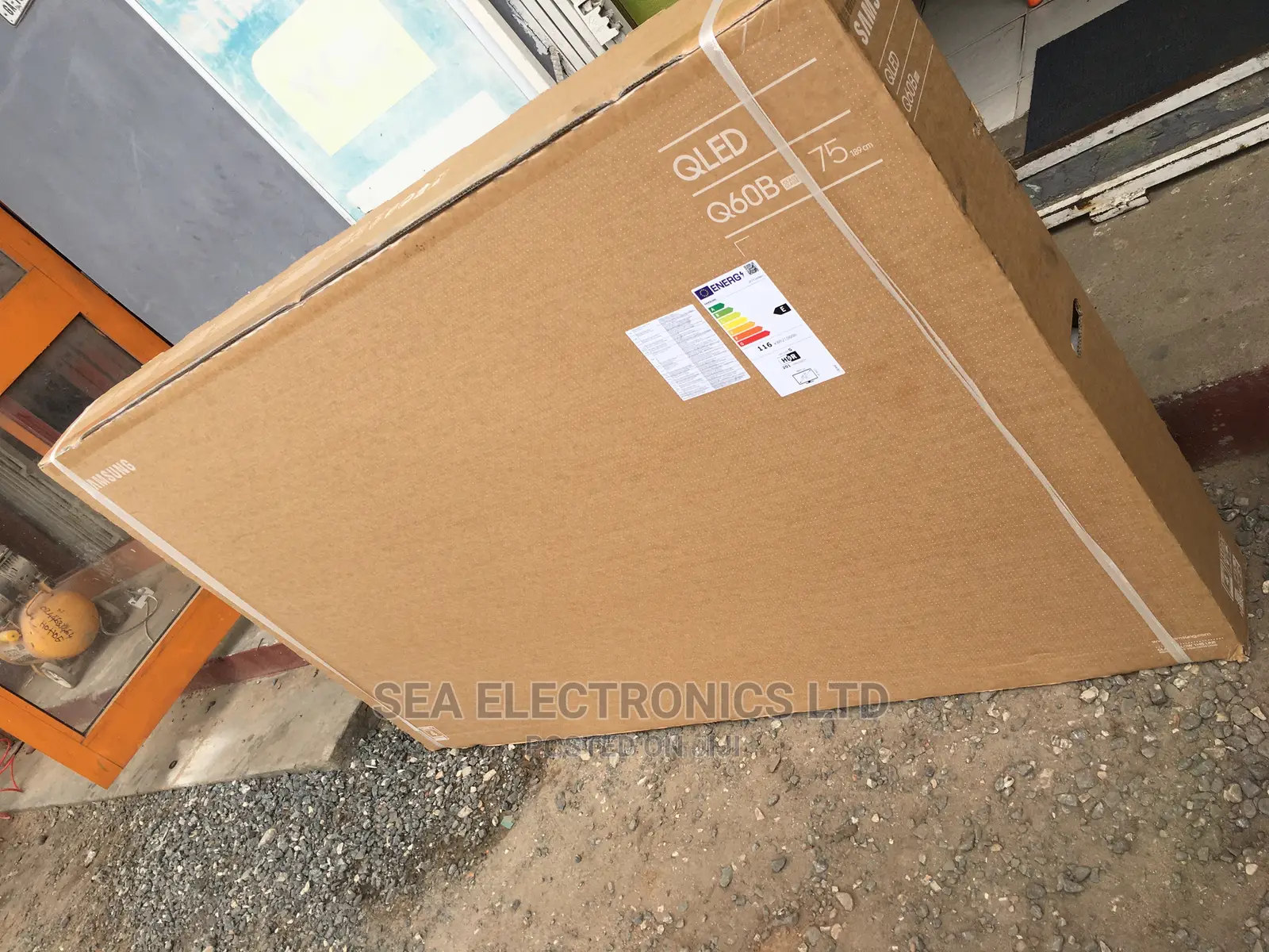 Samsung 75Q60B 75 Inches Class Q60B QLED Smart TV (2022)