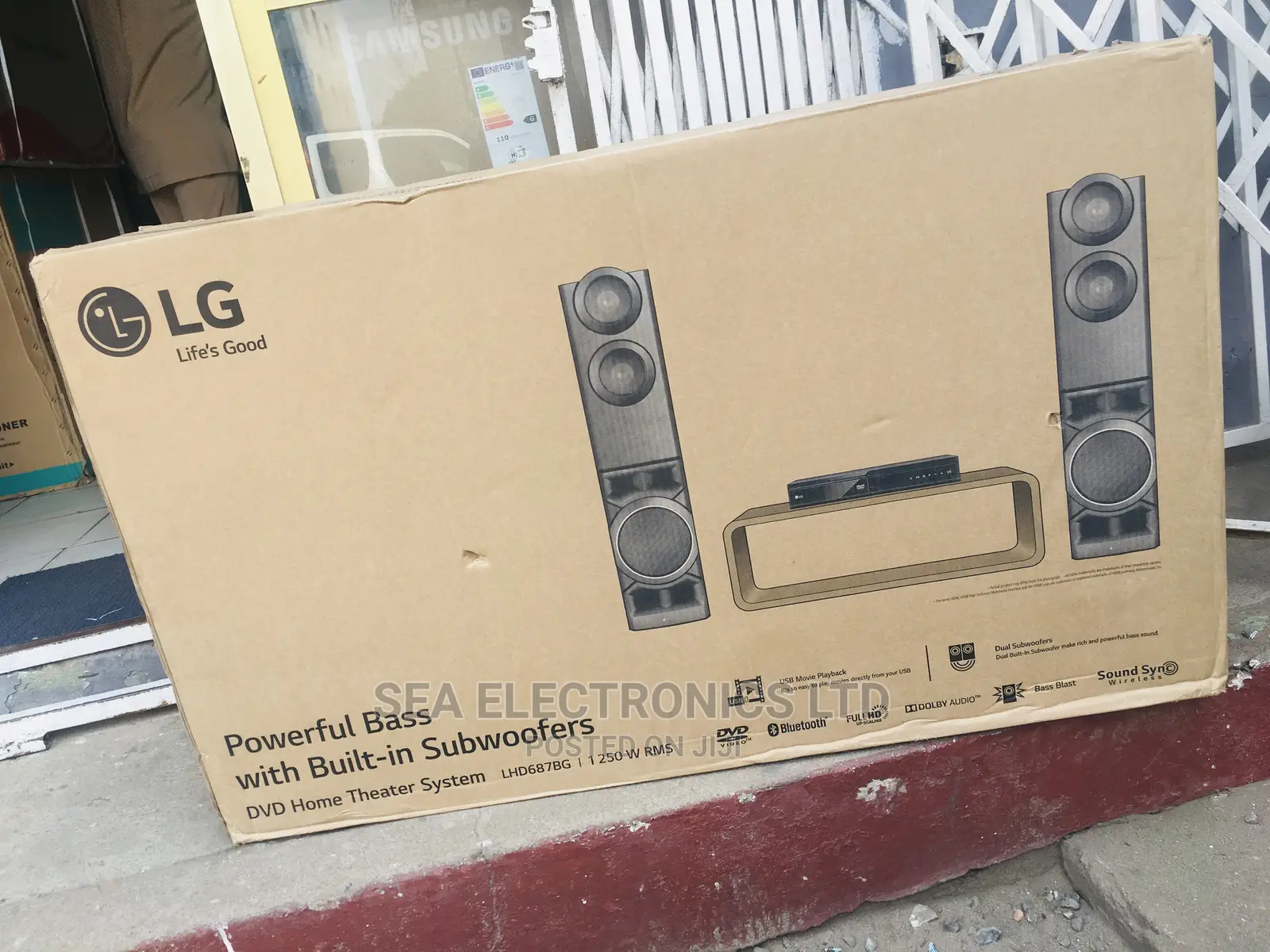 LG 4.2 Channel 1250 Watts Home Theater
