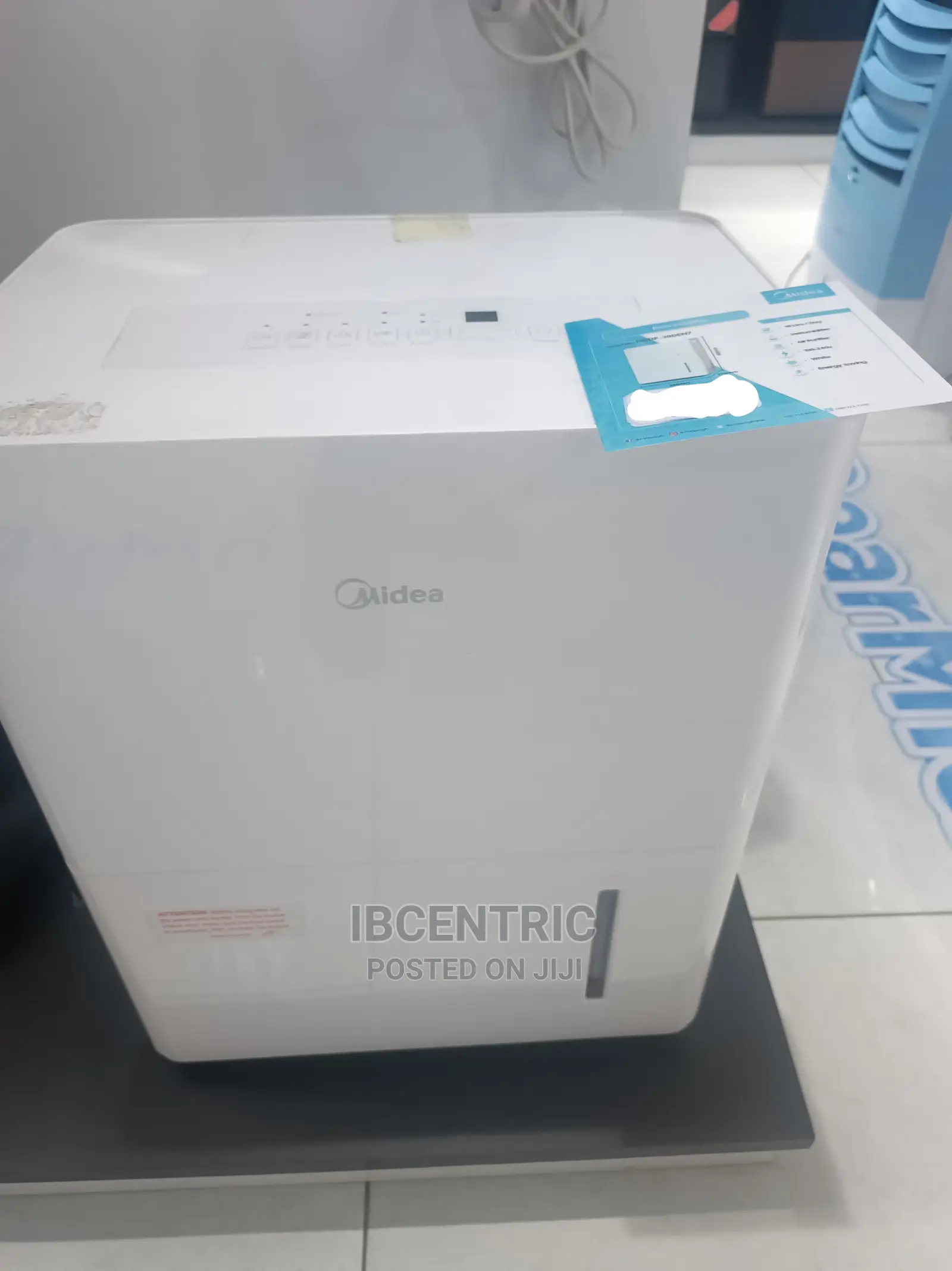 Midea 30 Liters Dehumidifier