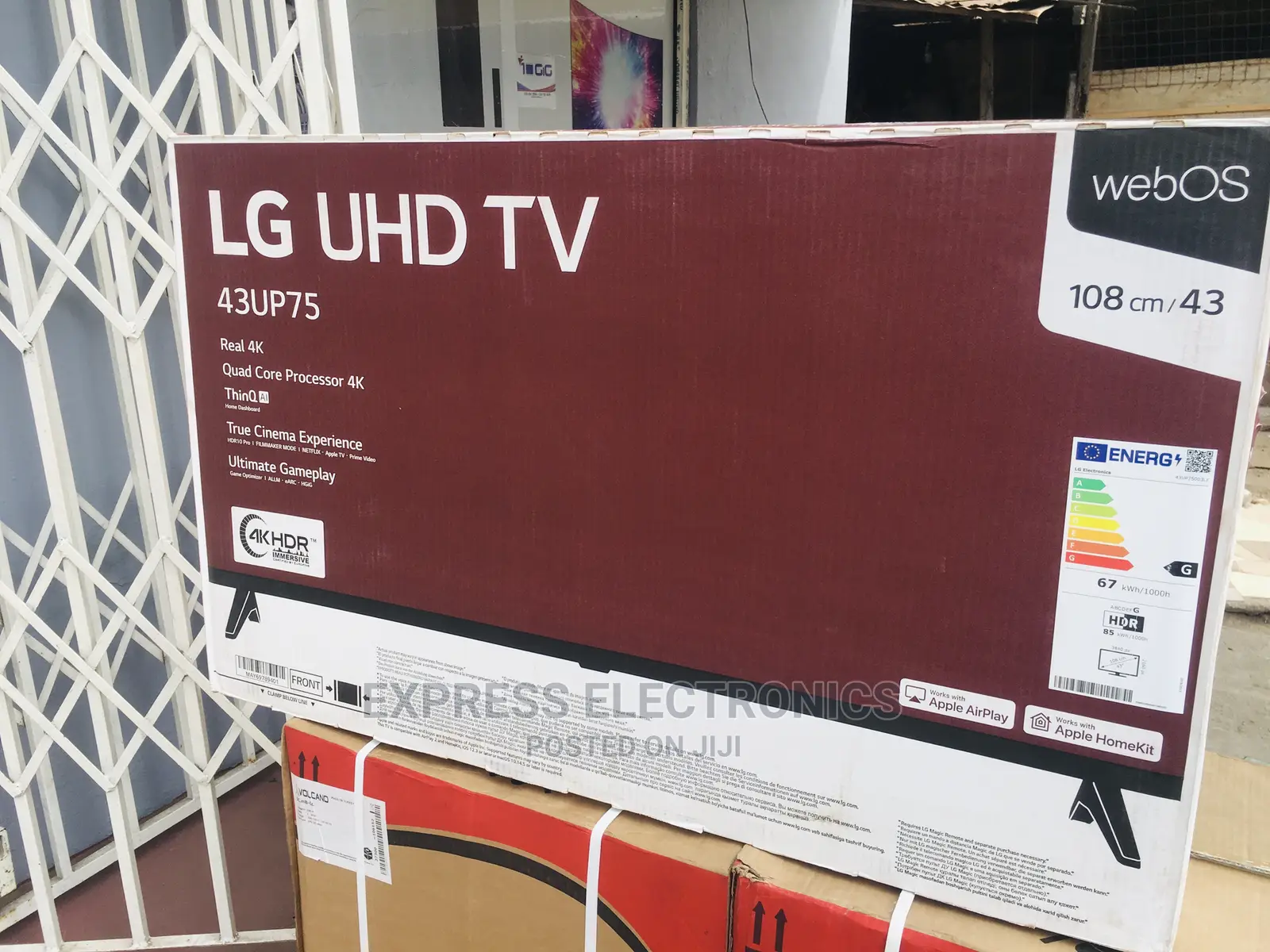 Affordable Quality 43” UHD LG Smart+Wallmount/Tv Guard