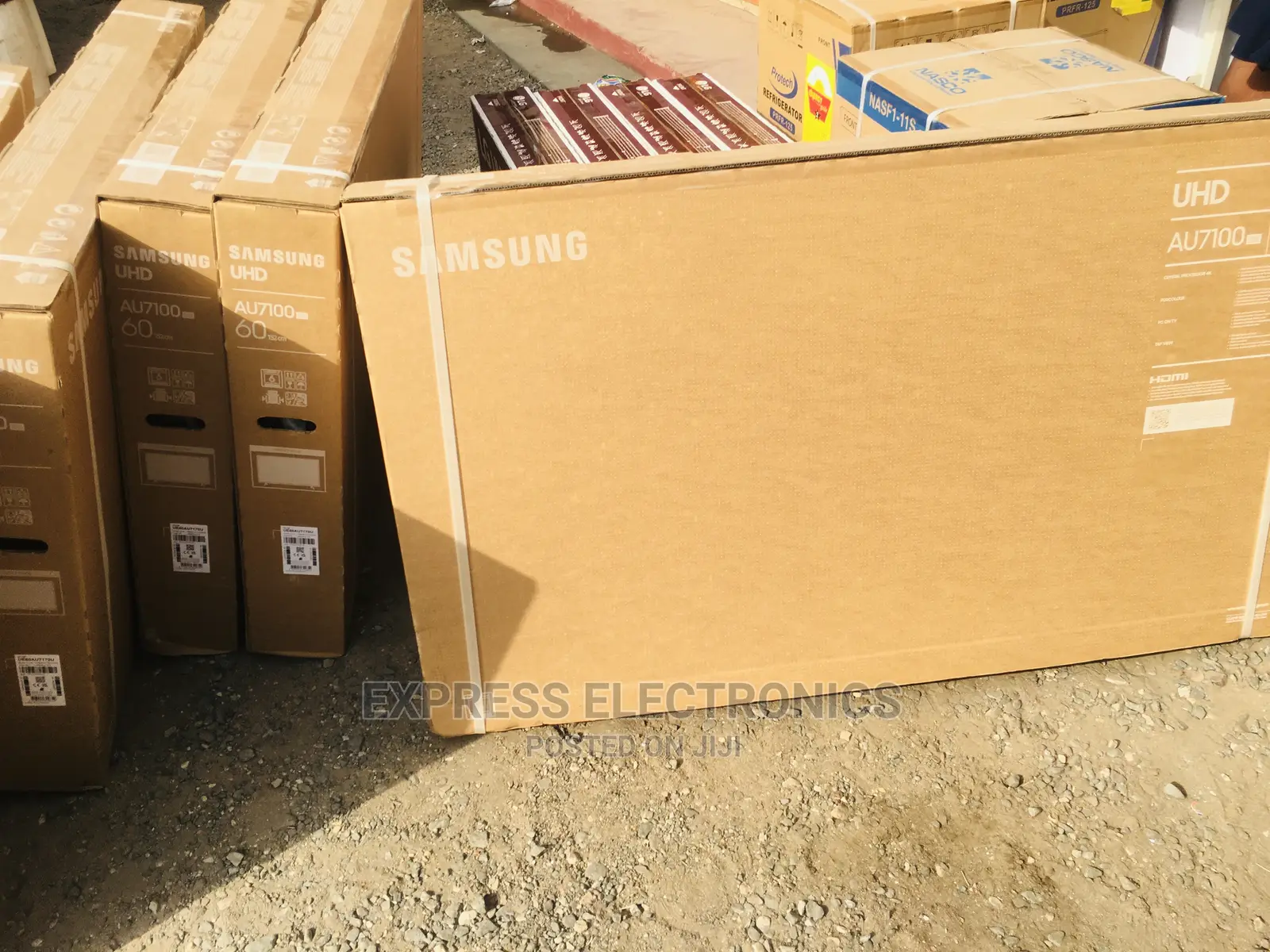 Real Smart 60”AU7172 UHD Samsung Newly in Box +Dstv