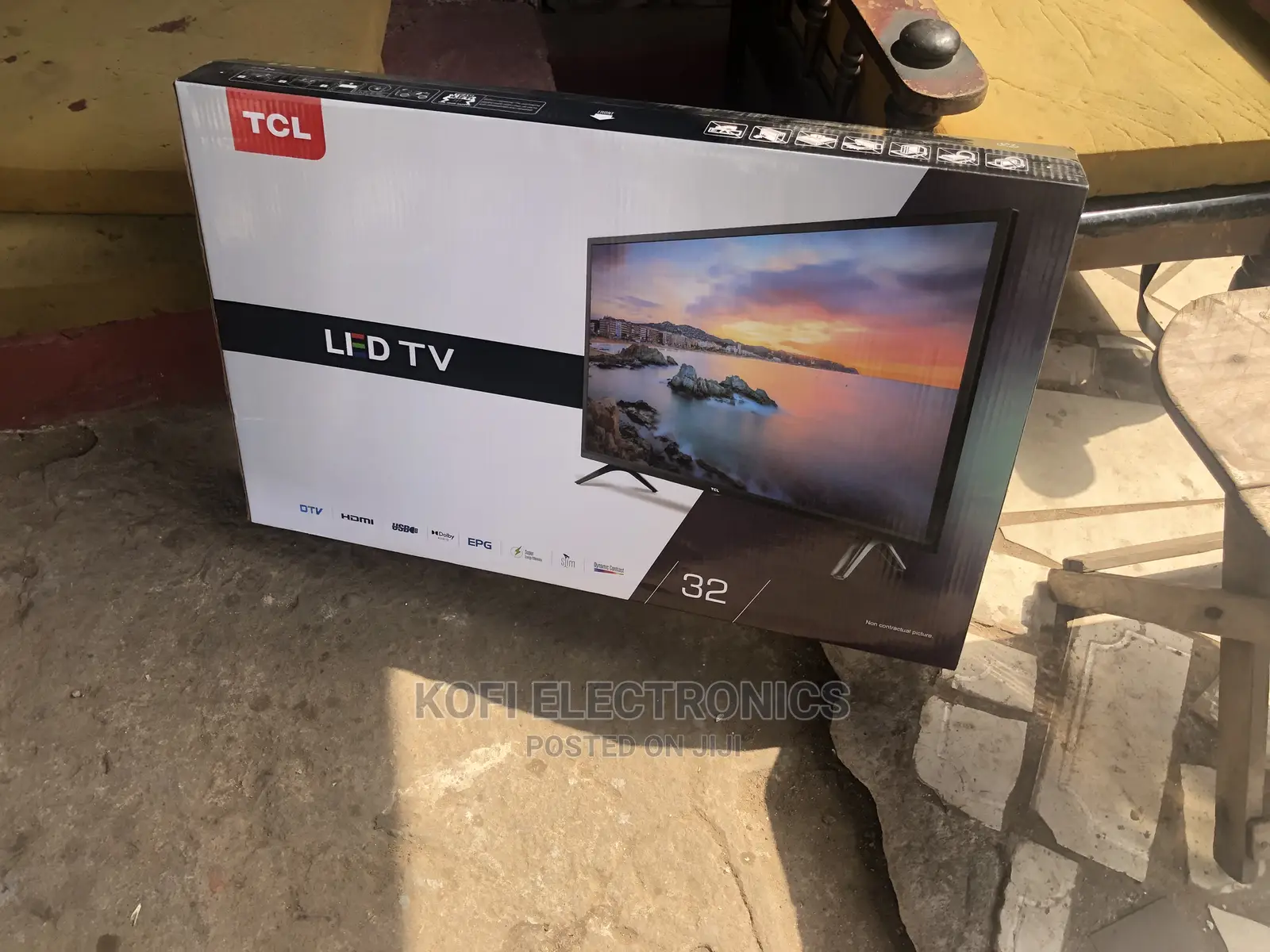 An Ideal TCL 32D3000 32'' D3000 Series Digital HD LED TV