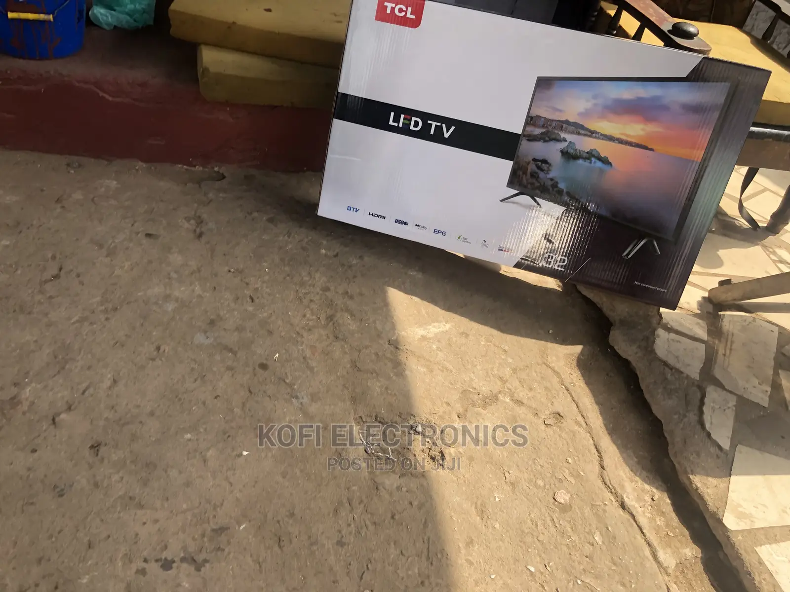 Tcl 32inches Digital Satellite With Smart Volume Feature