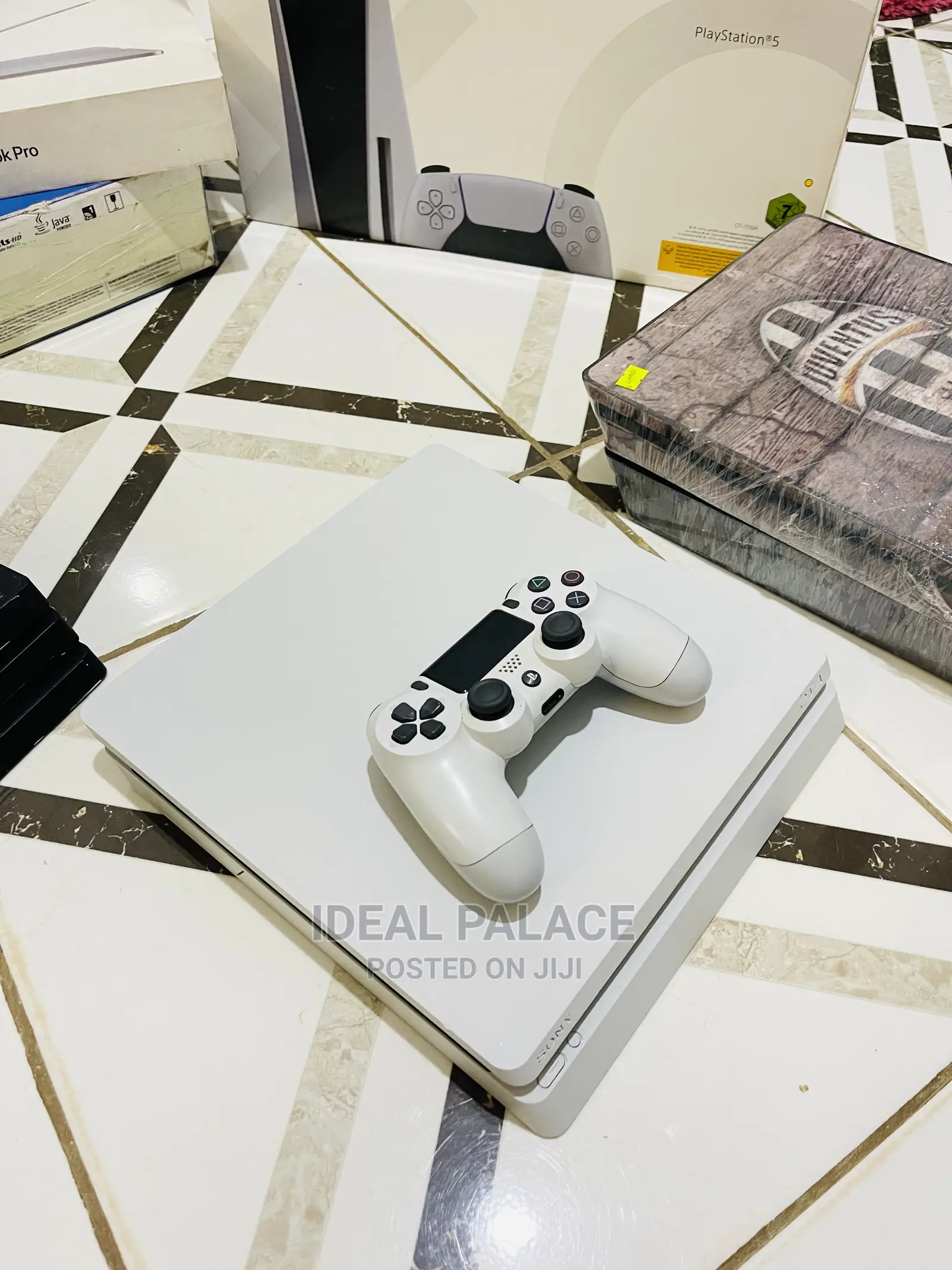 Playstation 4 Slim White Edition With Games