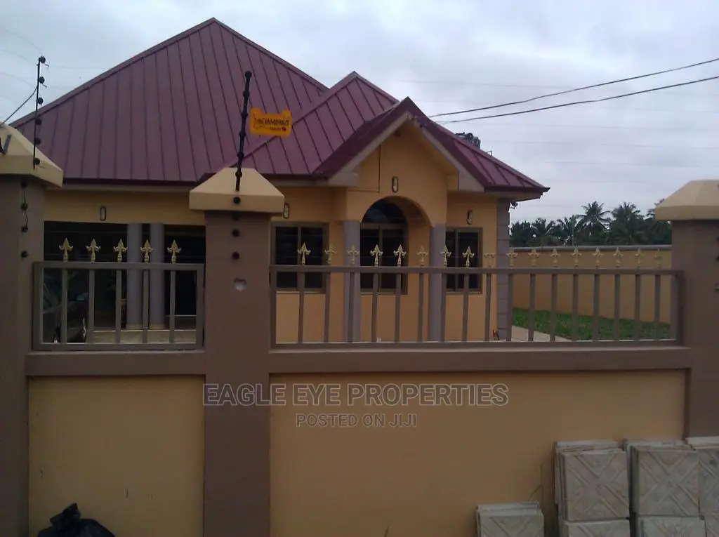 3bdrm House in Oyarifa for Sale