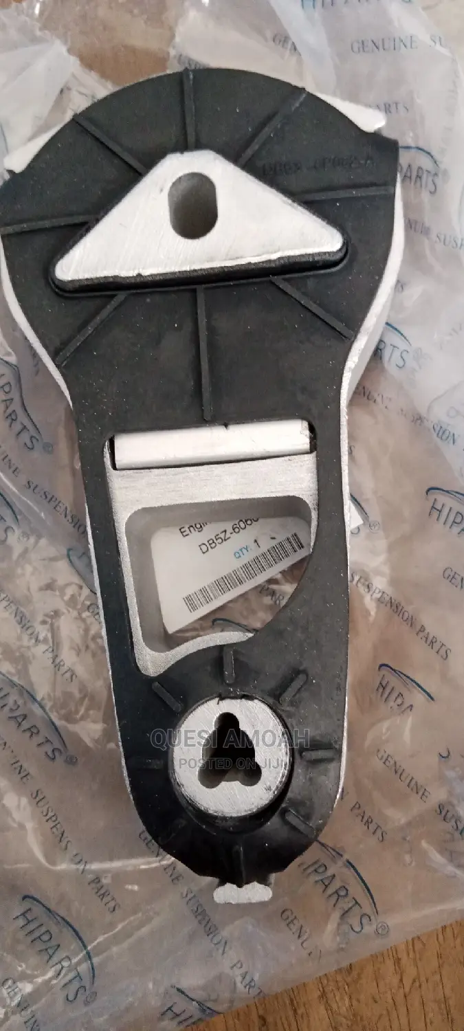 Ford Explorer.5L Torque Strut Mount