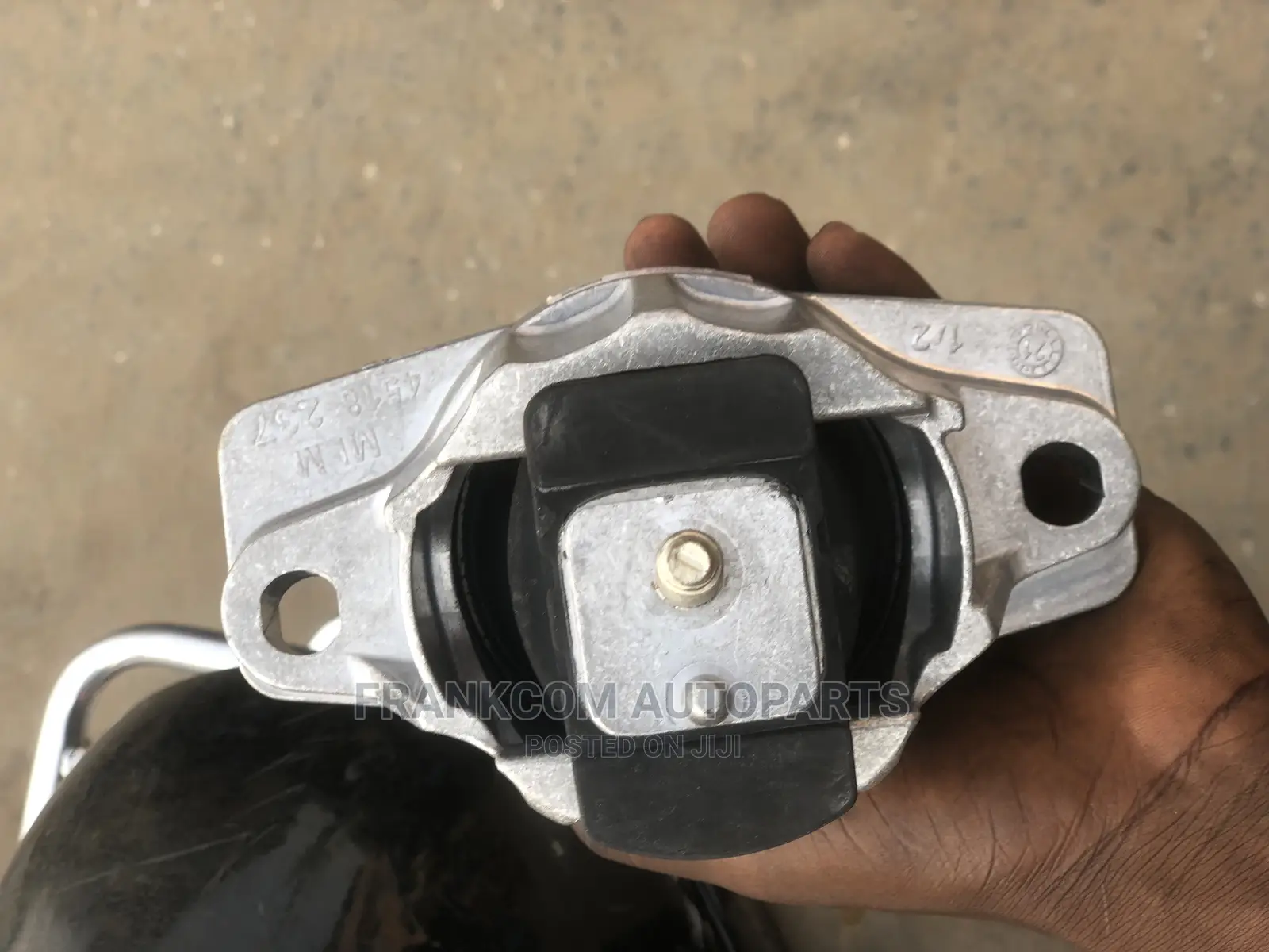 Range Rover Velar 2017-2020 Engine Mount/Seat