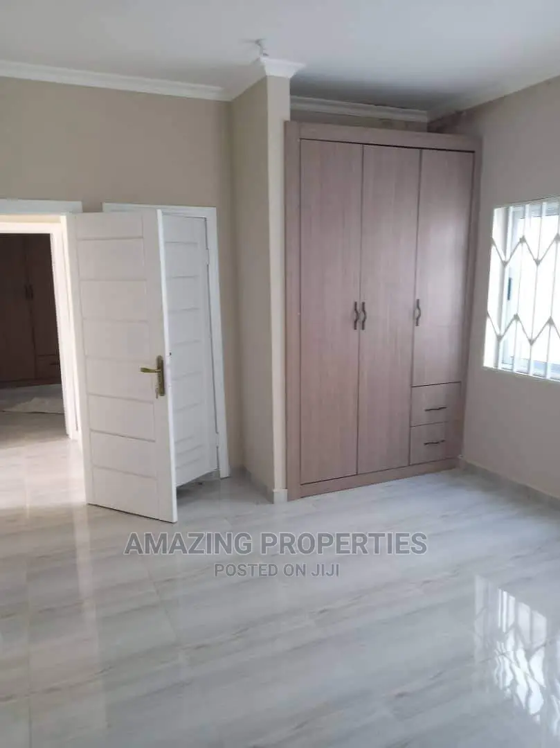 3bdrm House in Spintex for rent