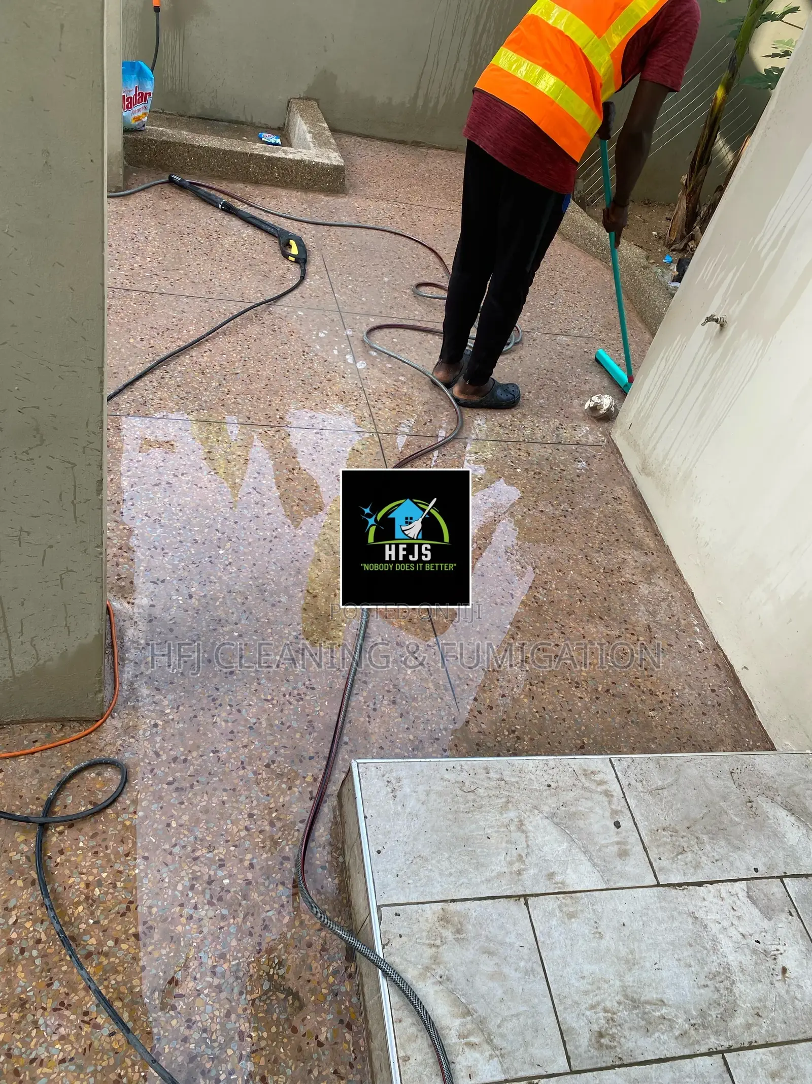 Compound Power Washing Cleaning