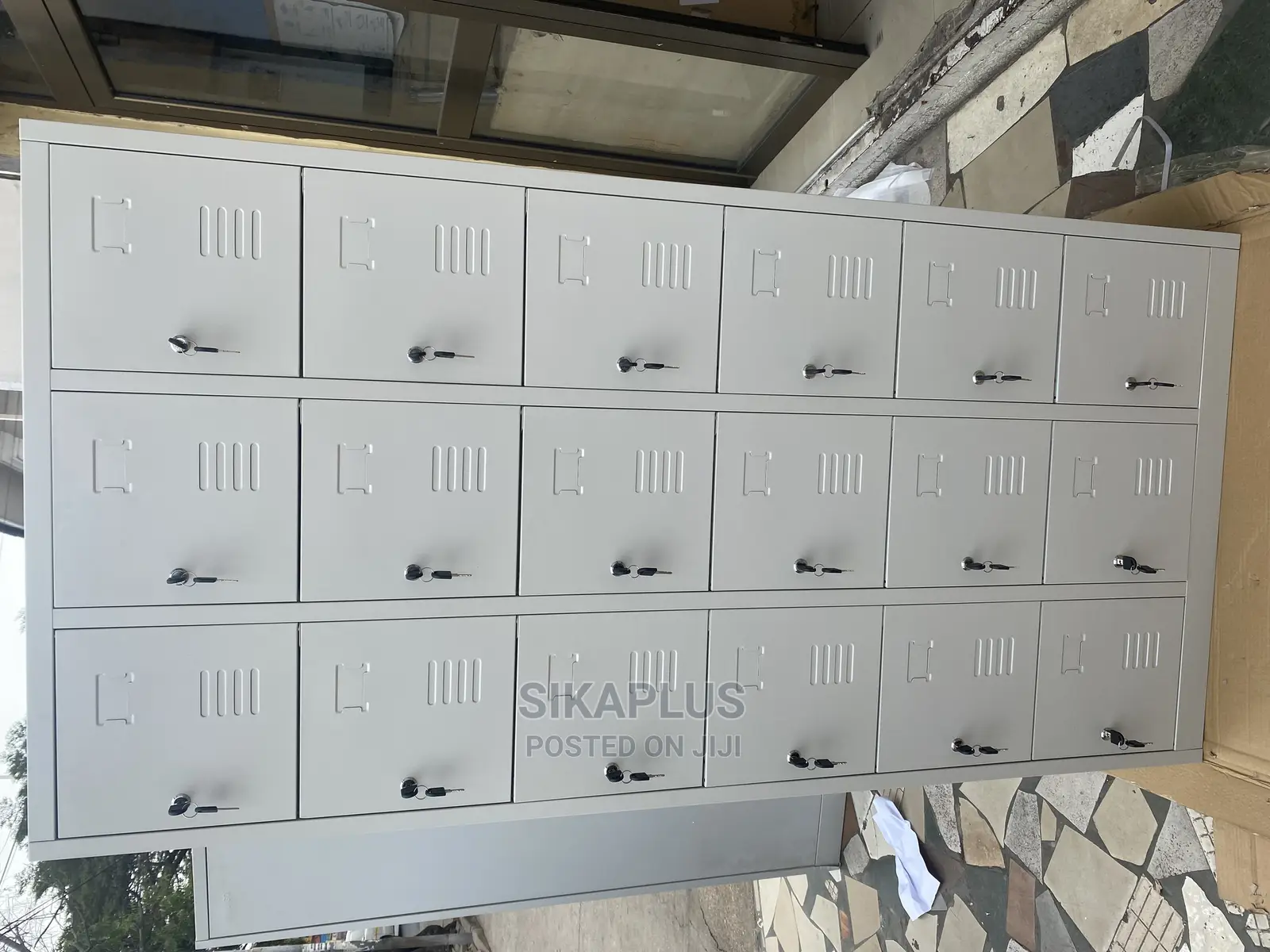 18 Compartment Steel Locker