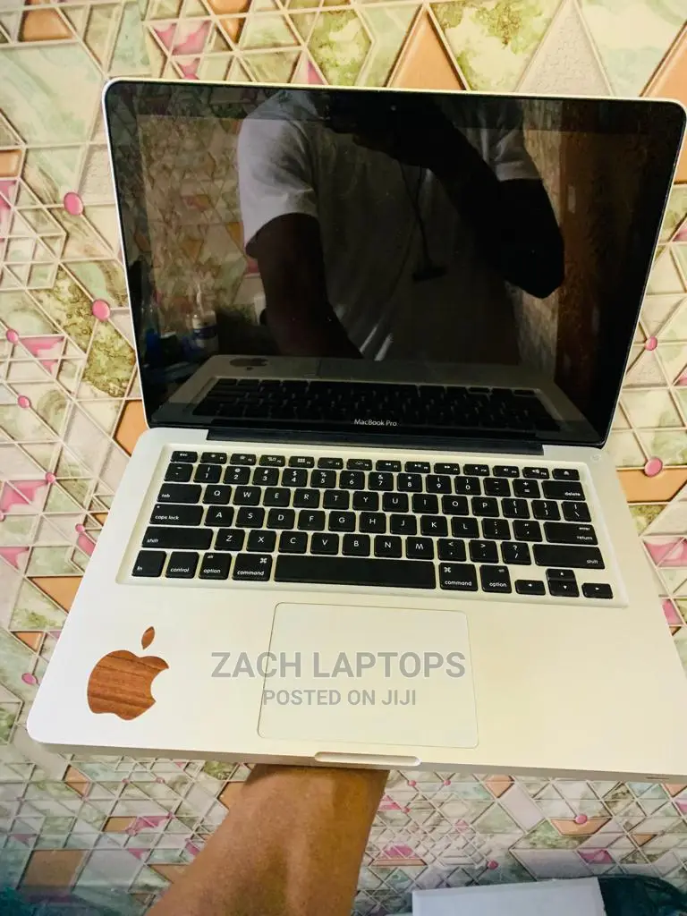 Laptop Apple MacBook 2011 8GB Intel Core I7 HDD 500GB