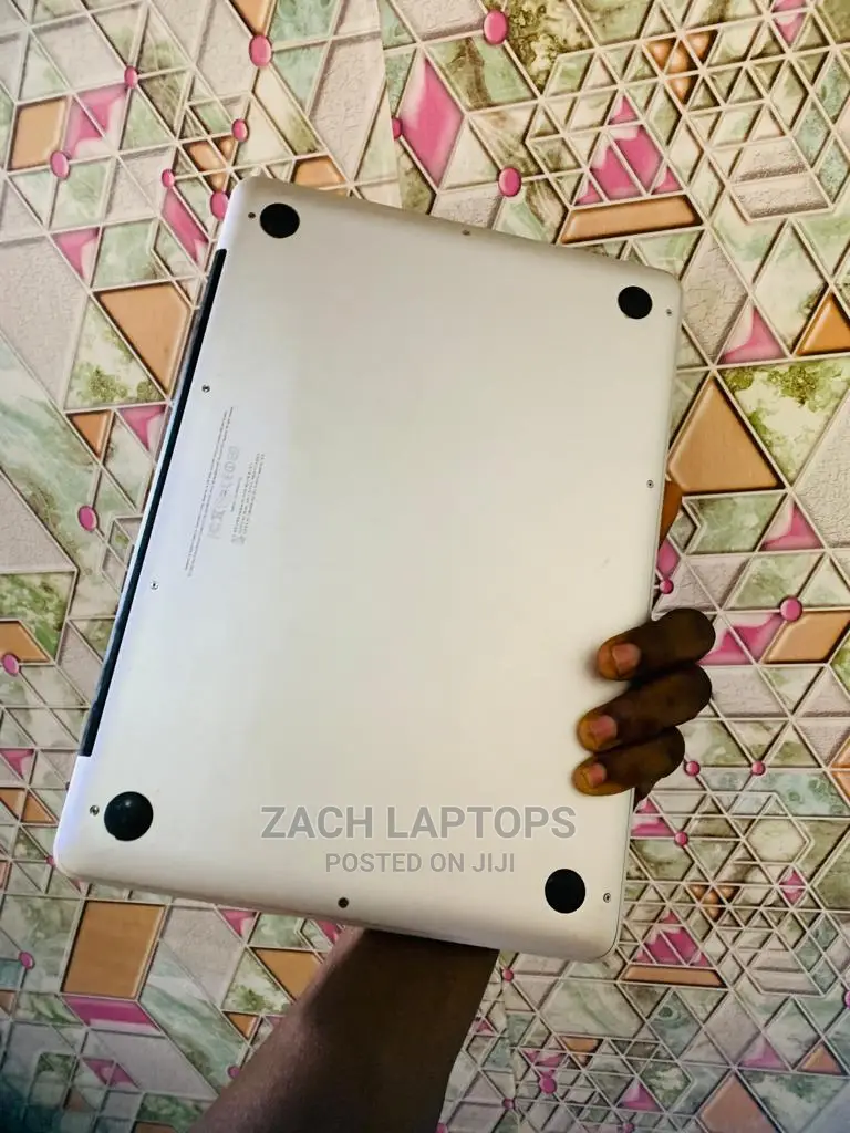 Laptop Apple MacBook 2011 8GB Intel Core I7 HDD 500GB