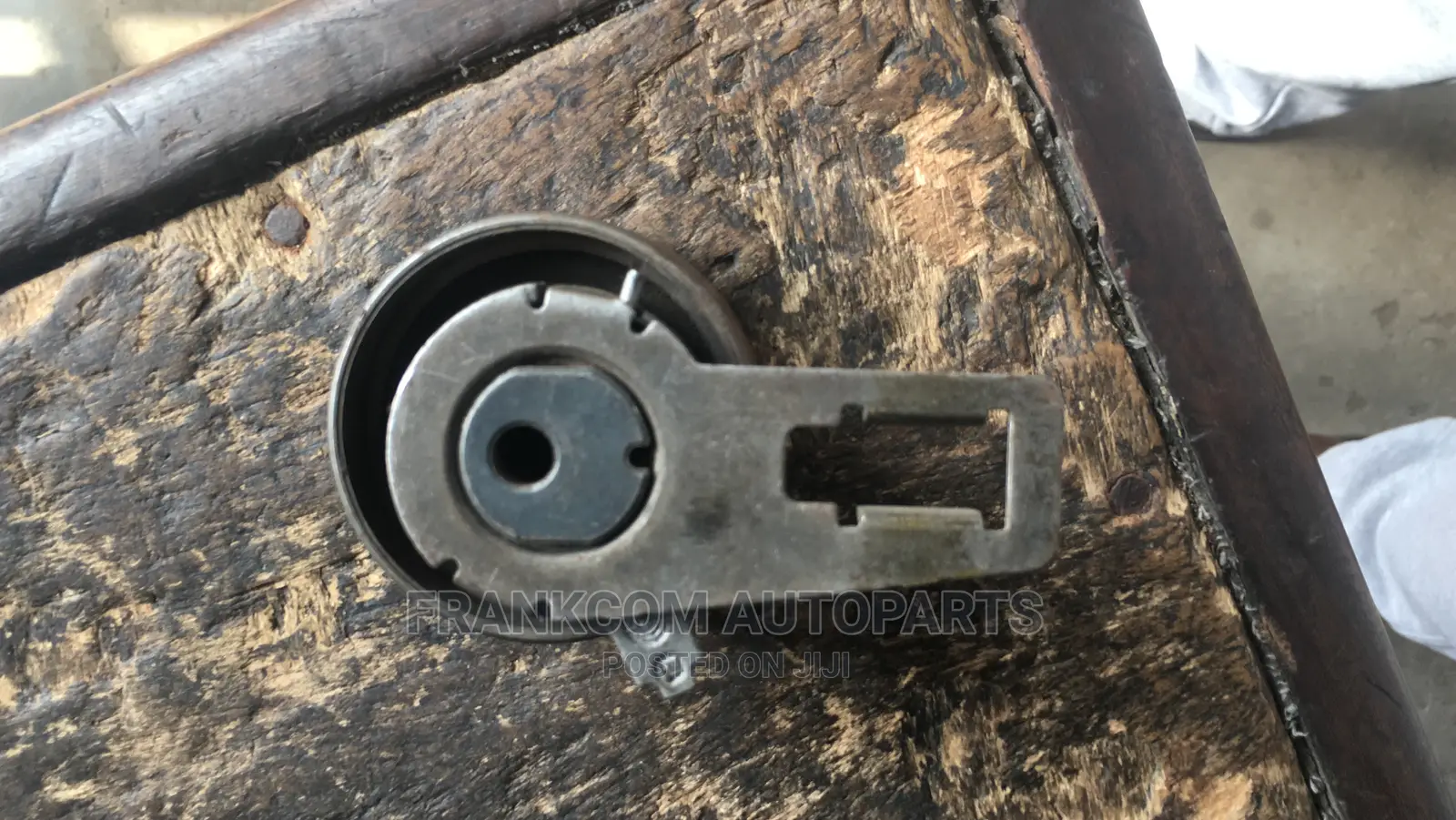 Kia Carnival Adjuster Roller