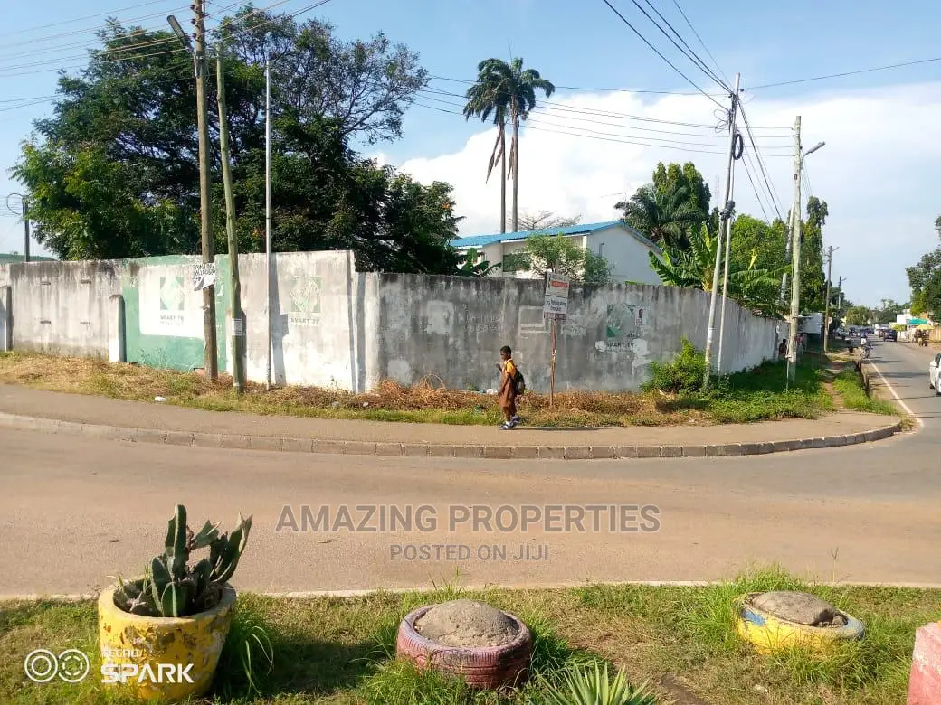 2 Plots of Land for Sale at Osu*