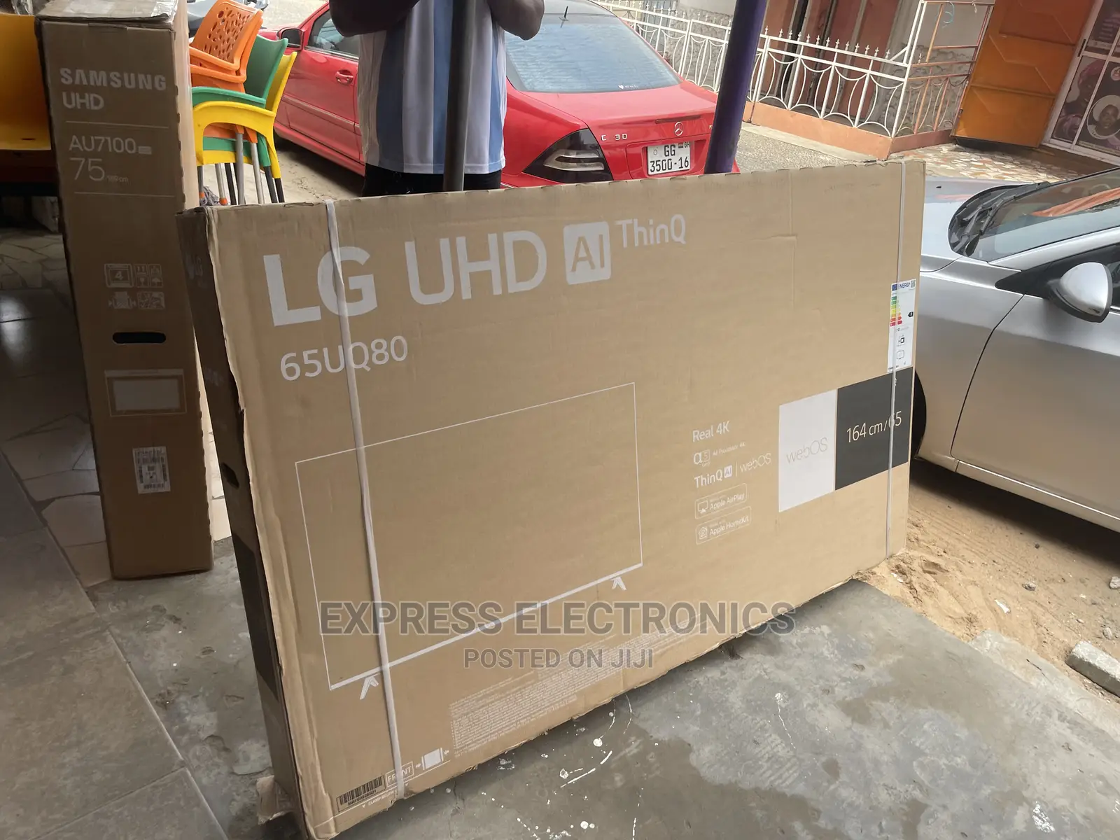 Wide Realistic 65UQ8000 UHD Smart View Sleek Design