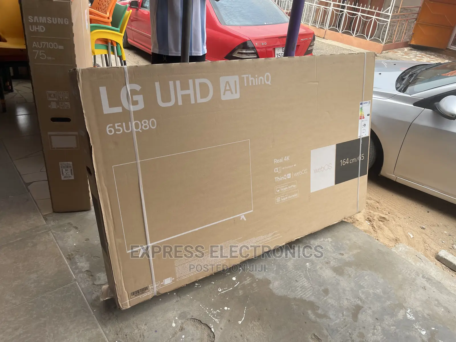 Wide Realistic 65UQ8000 UHD Smart View Sleek Design
