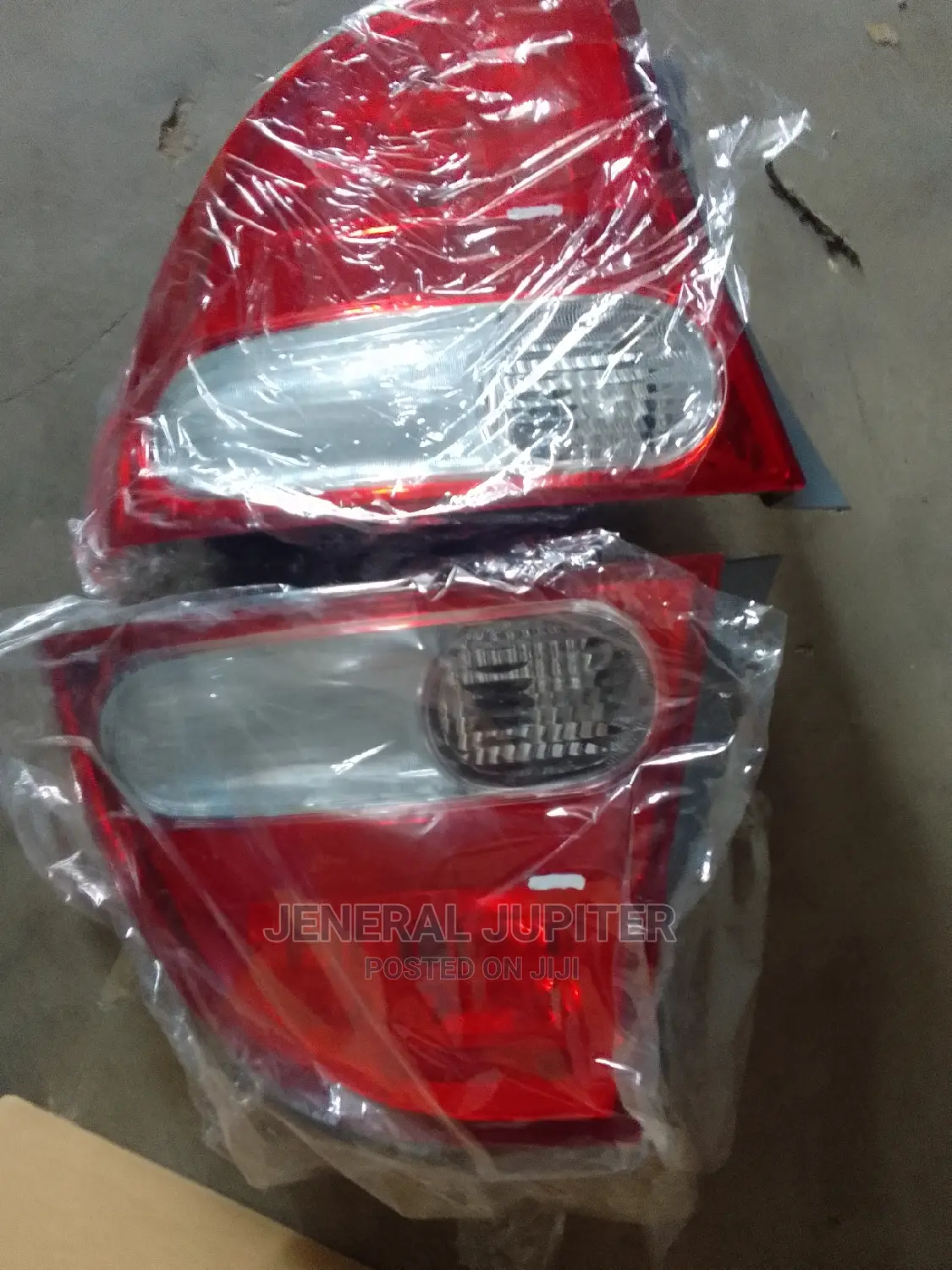 Honda Civic 2008,2009,2010 Tail Light Pair.