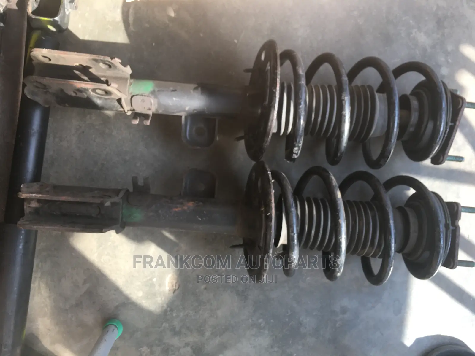 Ford Explorer 2013-2015 Front Shocks