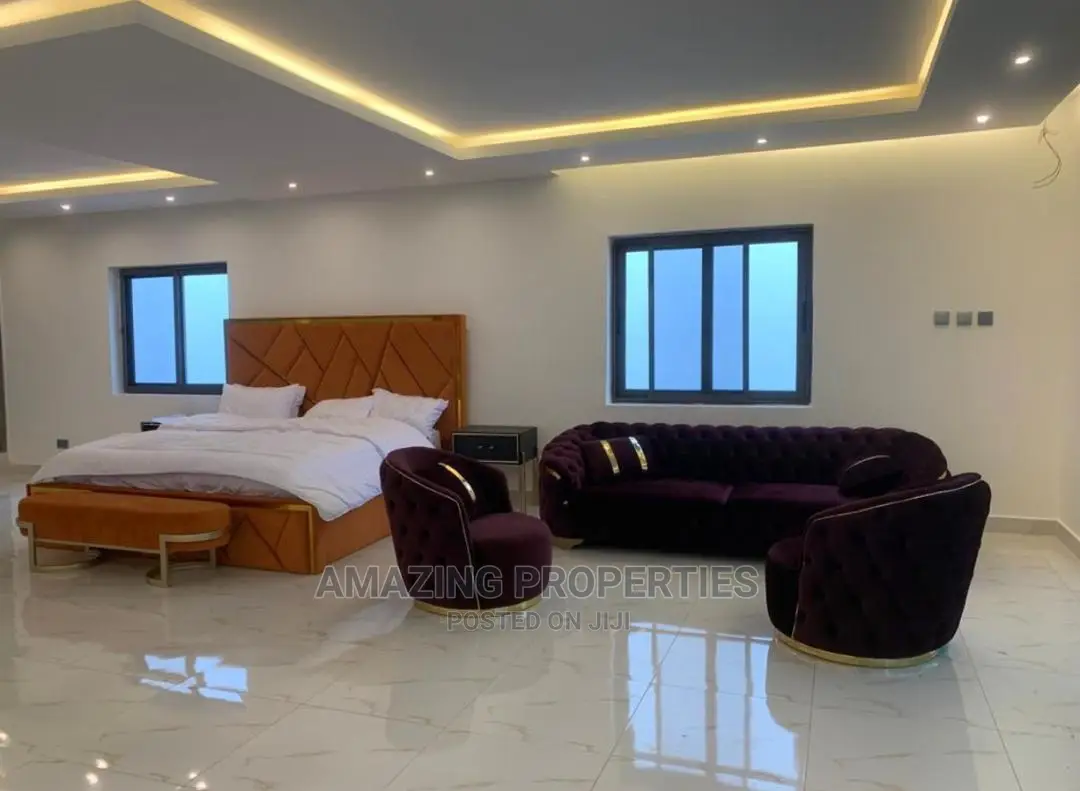 5bdrm House in East Legon for Sale