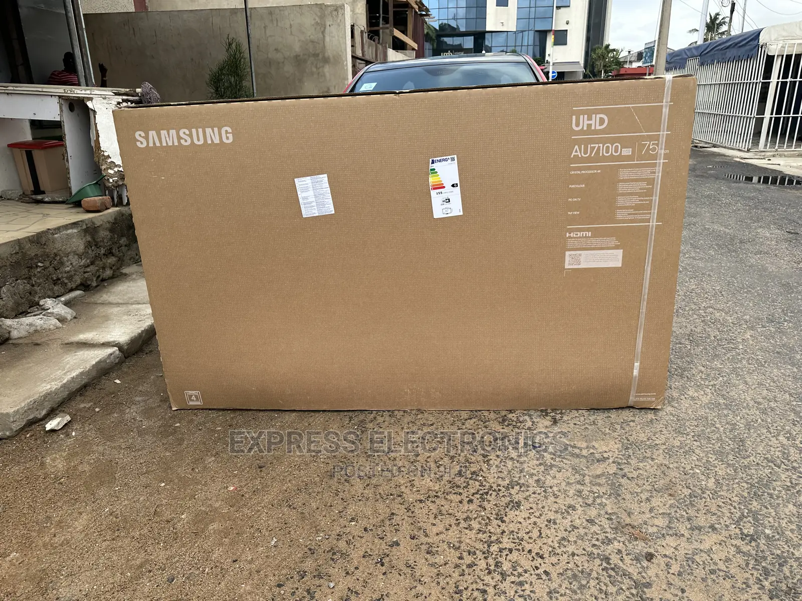 Samsung UHD Crystal Smart Vivid Pictures 75” Tv