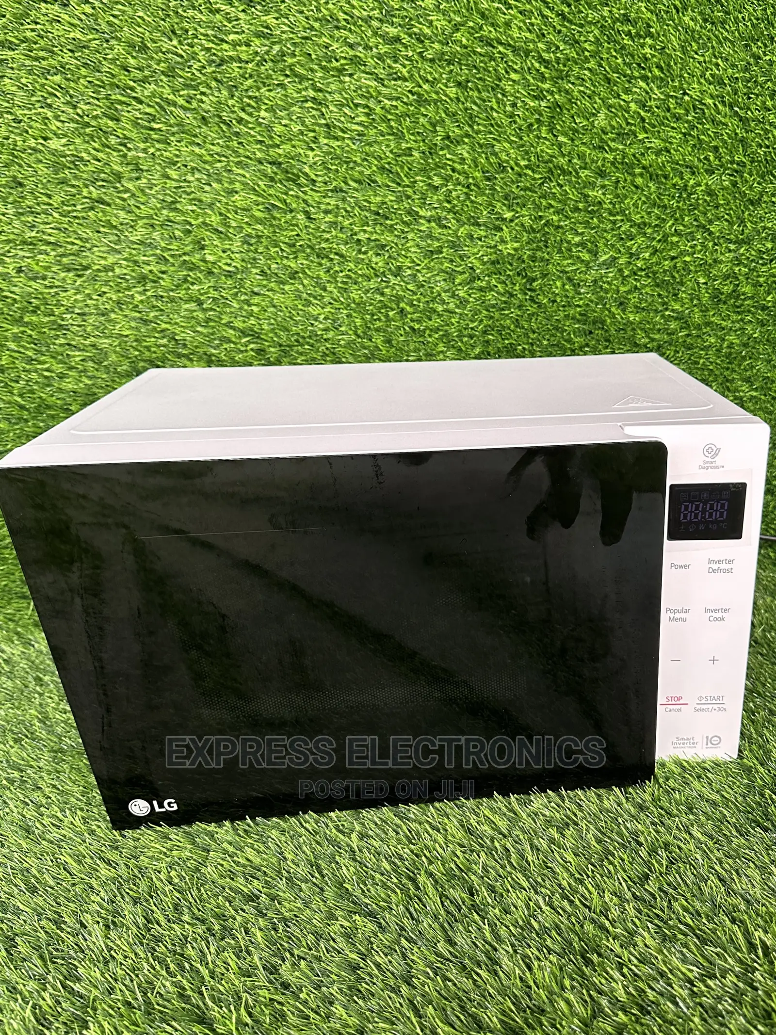 White Color LG Microwave Oven MH6535GISW Led Light  42L