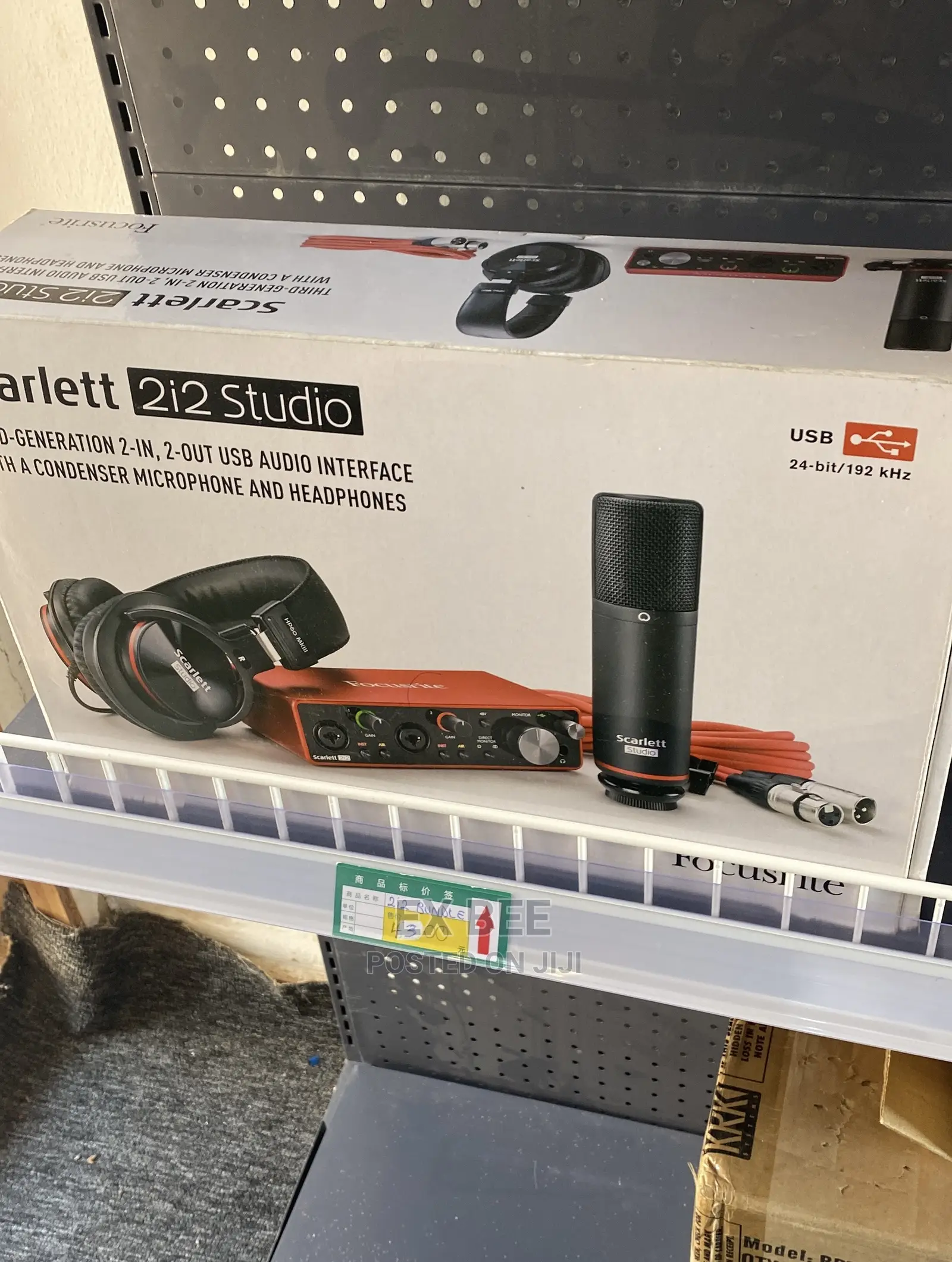 Focusrite Scarlett 2i2 3rd Gen Studio Bundle Set New