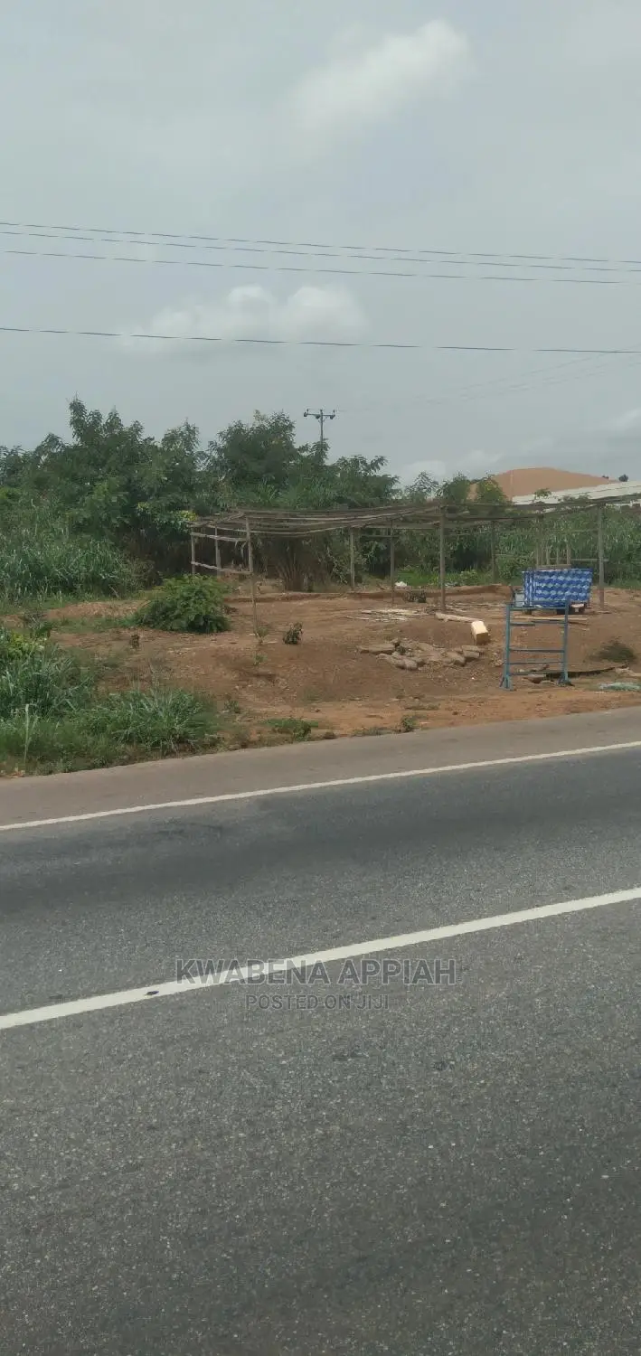 Plots of Land at Kumasi Accra Road Is on Sales