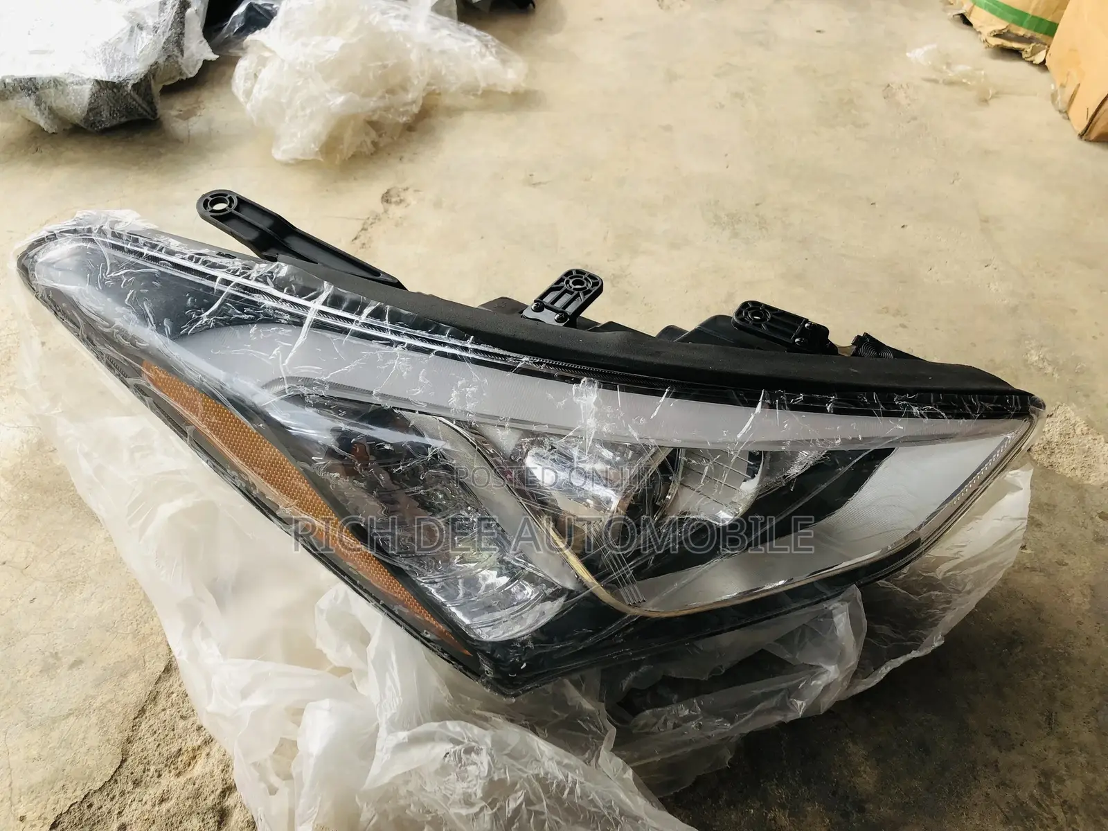 Santafe 2015 Headlight Pair LED