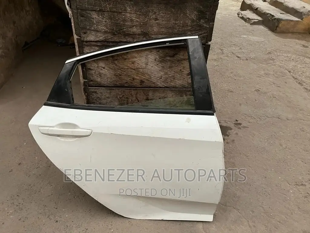 Honda Civic 2017 Doors