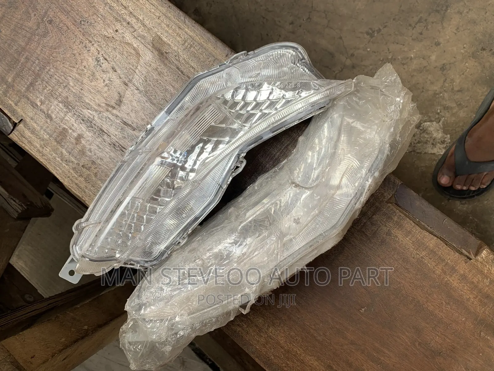 Toyota Camry Fog Light 2015-16 Pair