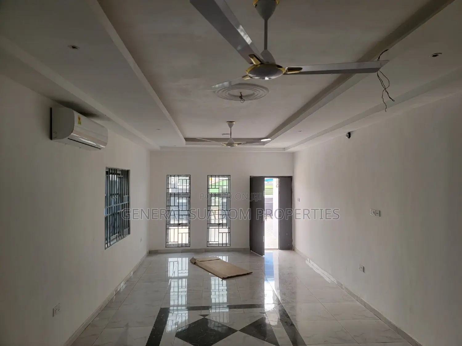 3bdrm House in Suadom Properties, Baatsona Total for rent