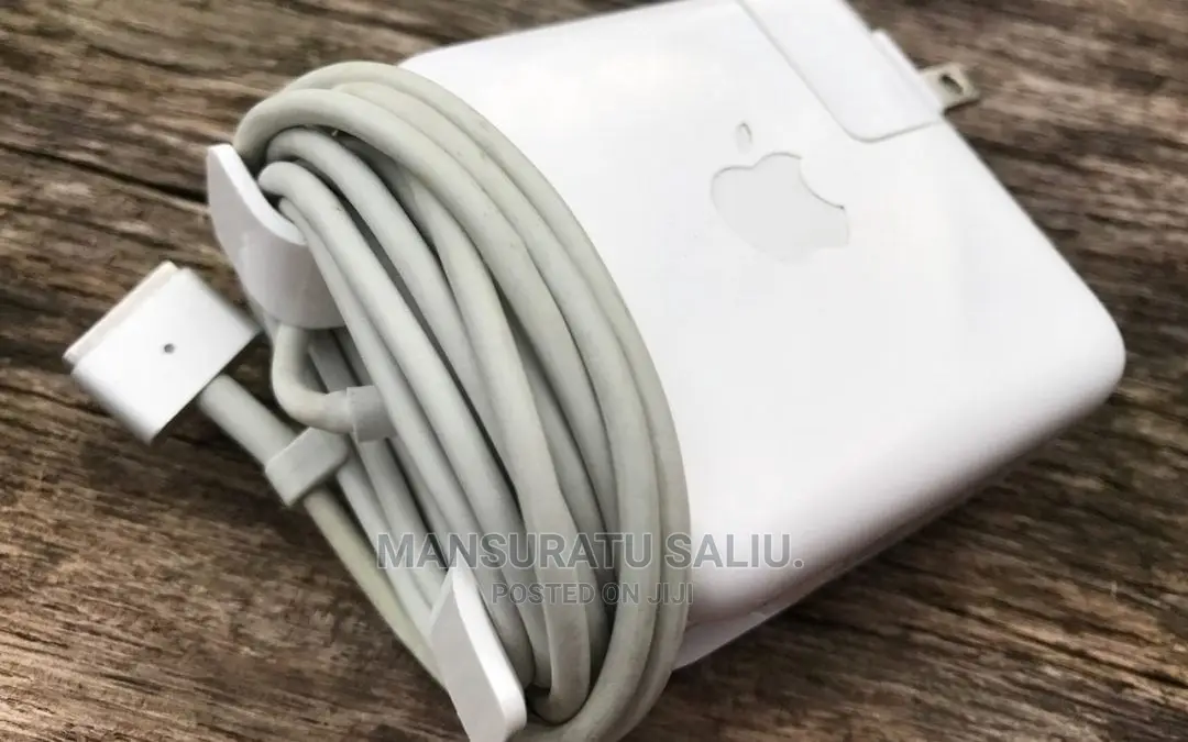Original Macbook Pro Charger